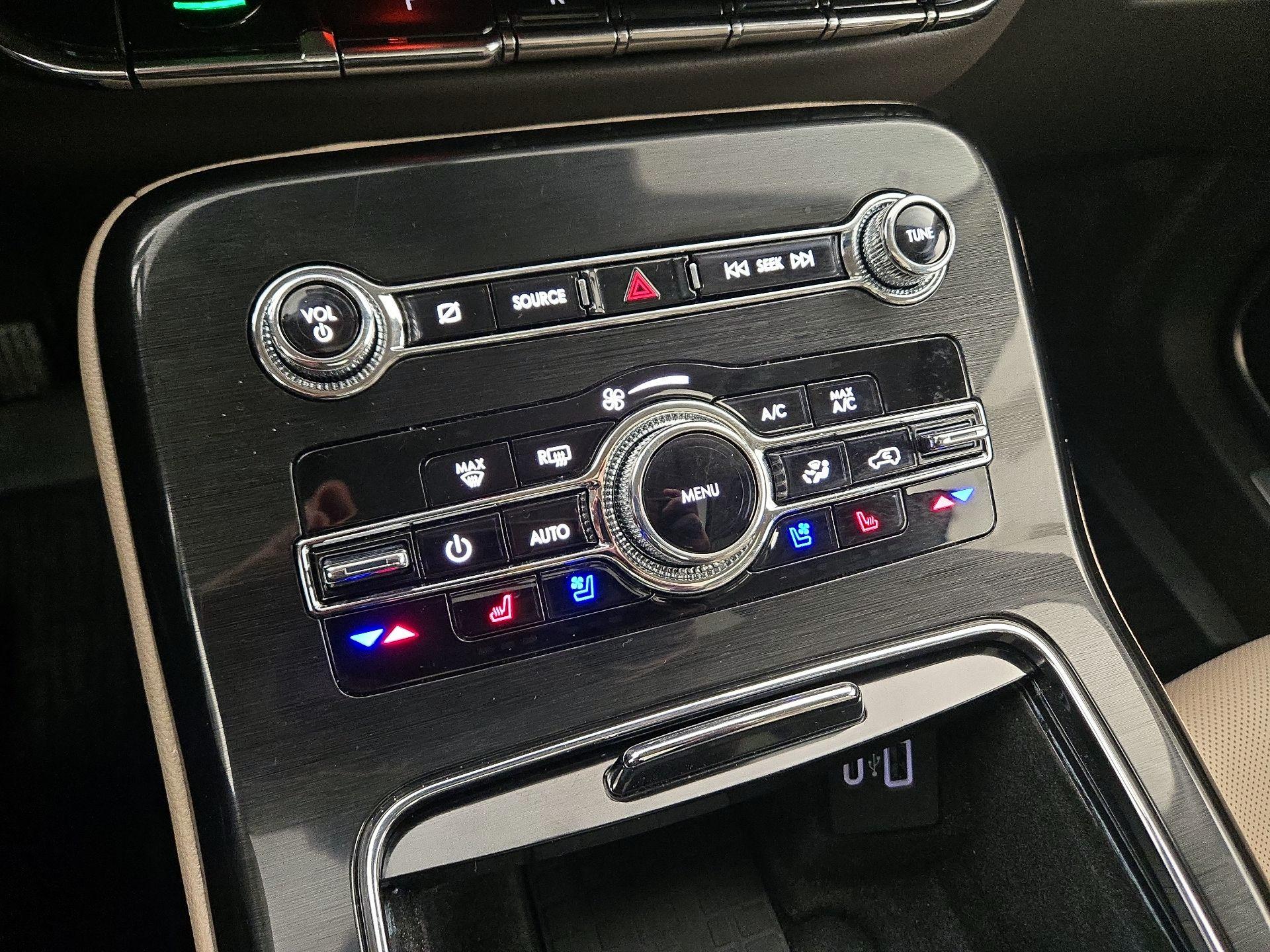 Thumbnail: 2023 Lincoln Nautilus - 17