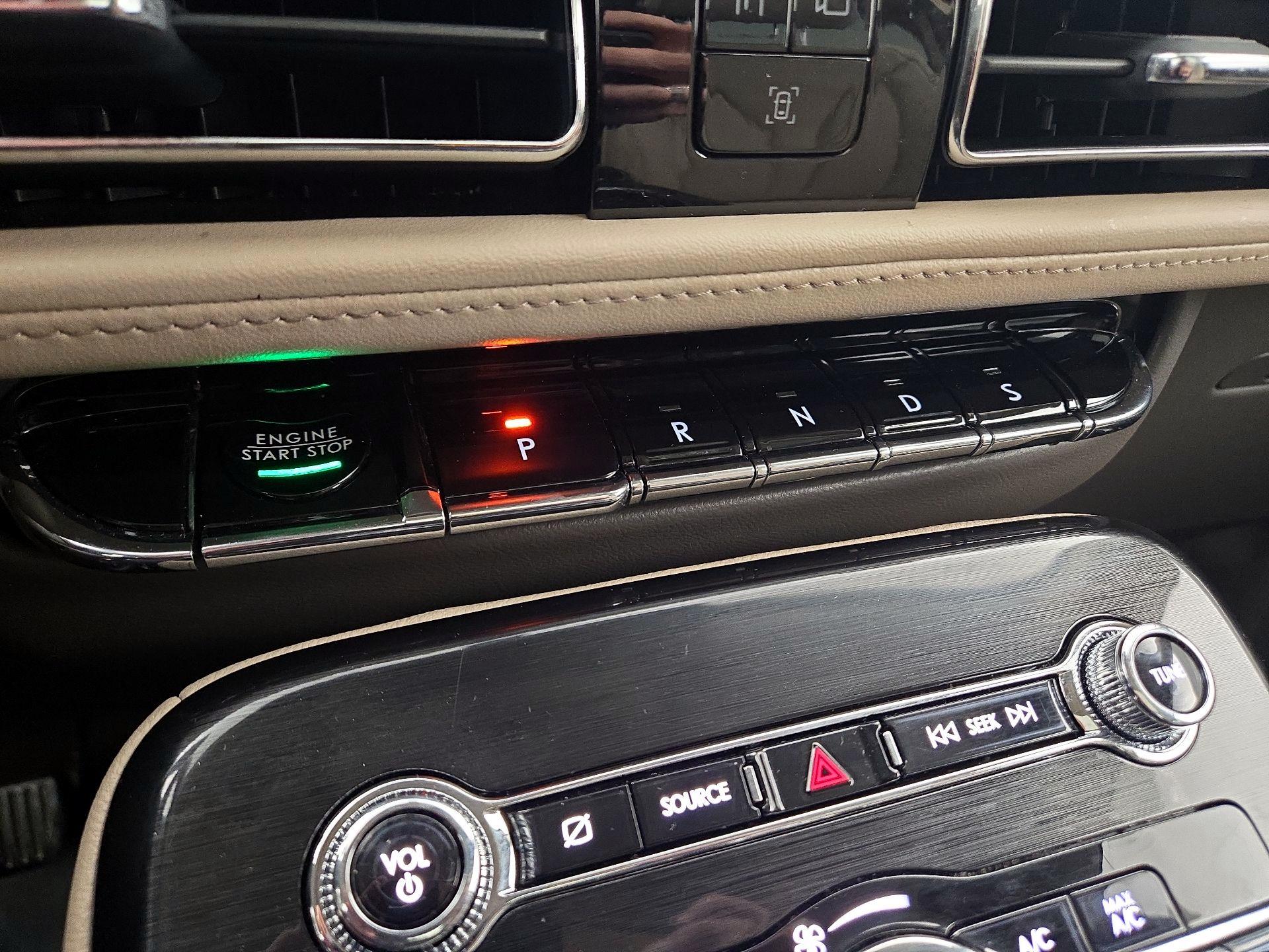 Thumbnail: 2023 Lincoln Nautilus - 18