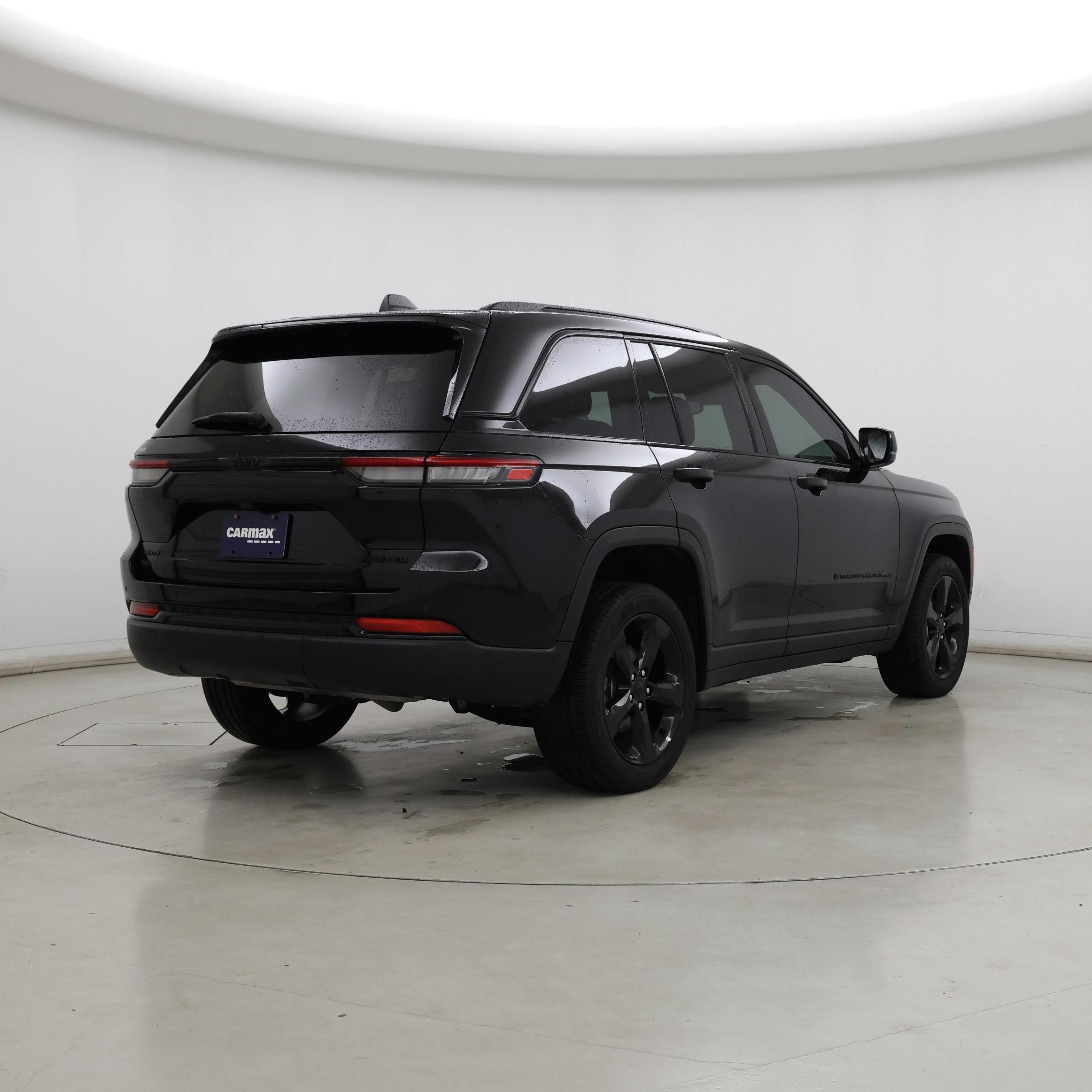 Thumbnail: 2023 Jeep Grand Cherokee - 8