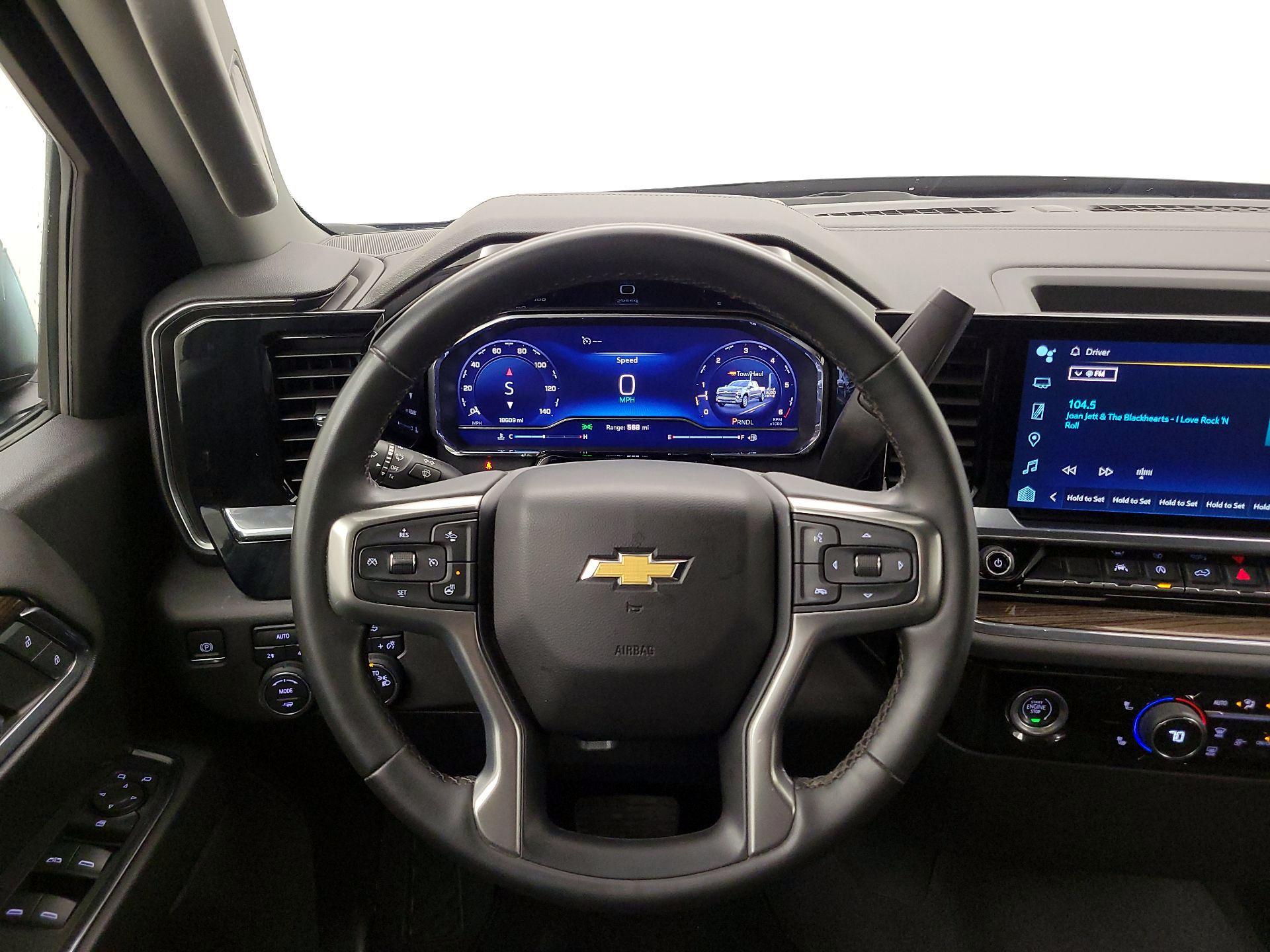 Thumbnail: 2023 Chevrolet Silverado 1500 - 10