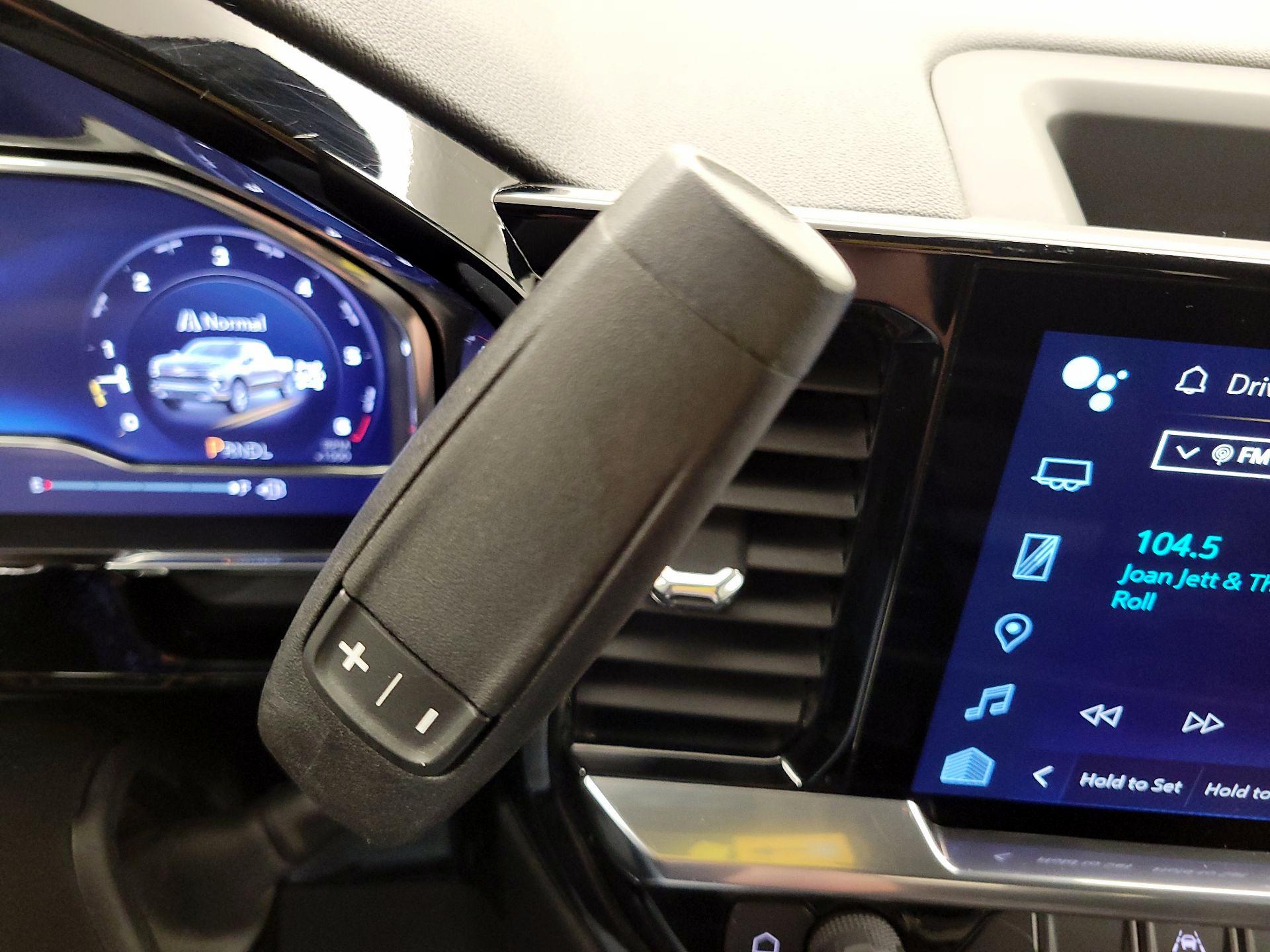 Thumbnail: 2023 Chevrolet Silverado 1500 - 17