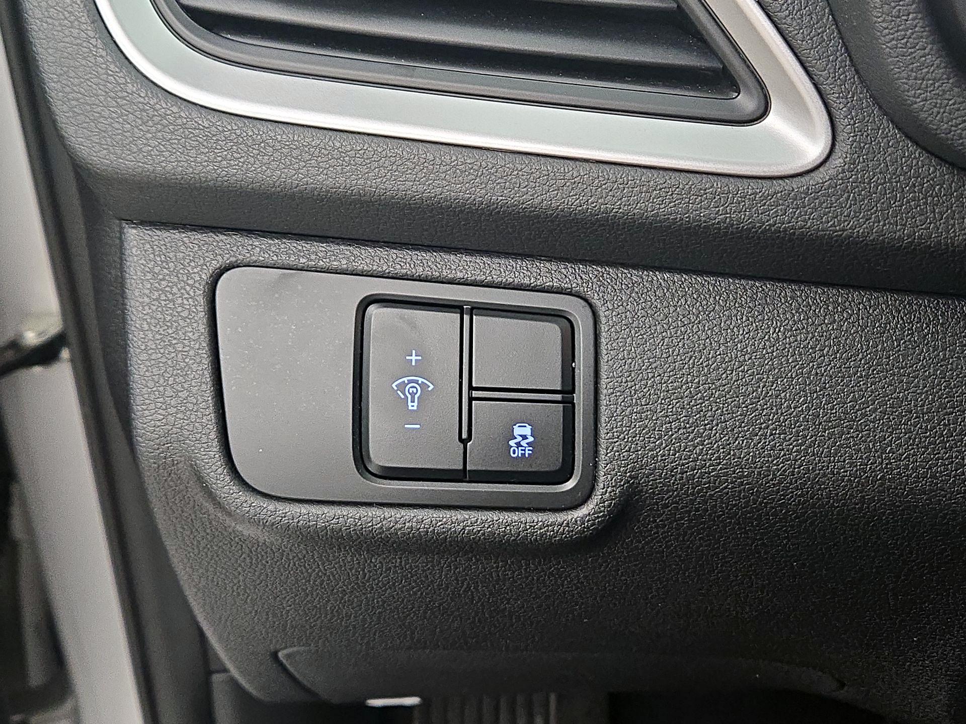 Thumbnail: 2022 Hyundai Accent - 13