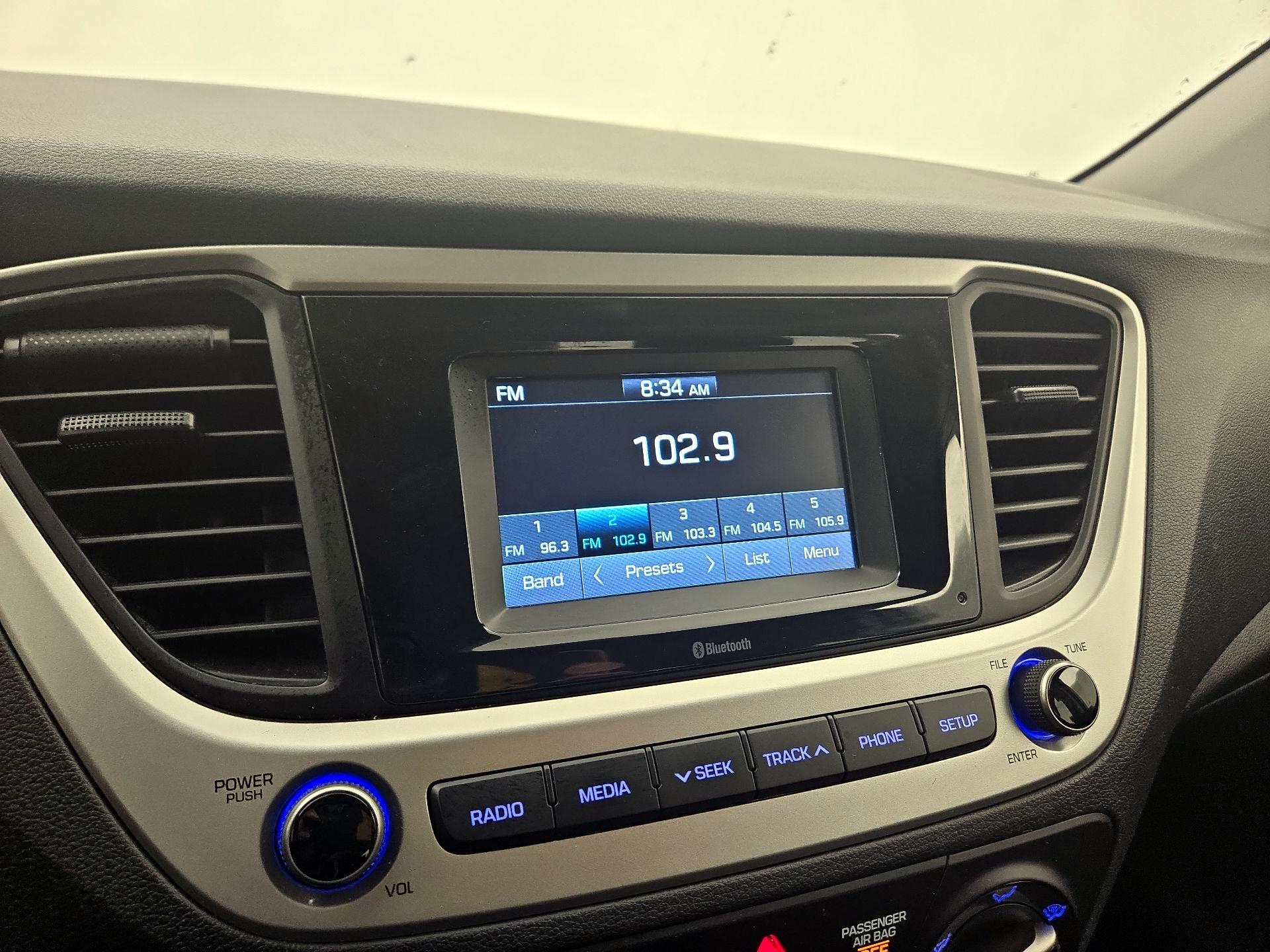 Thumbnail: 2022 Hyundai Accent - 15