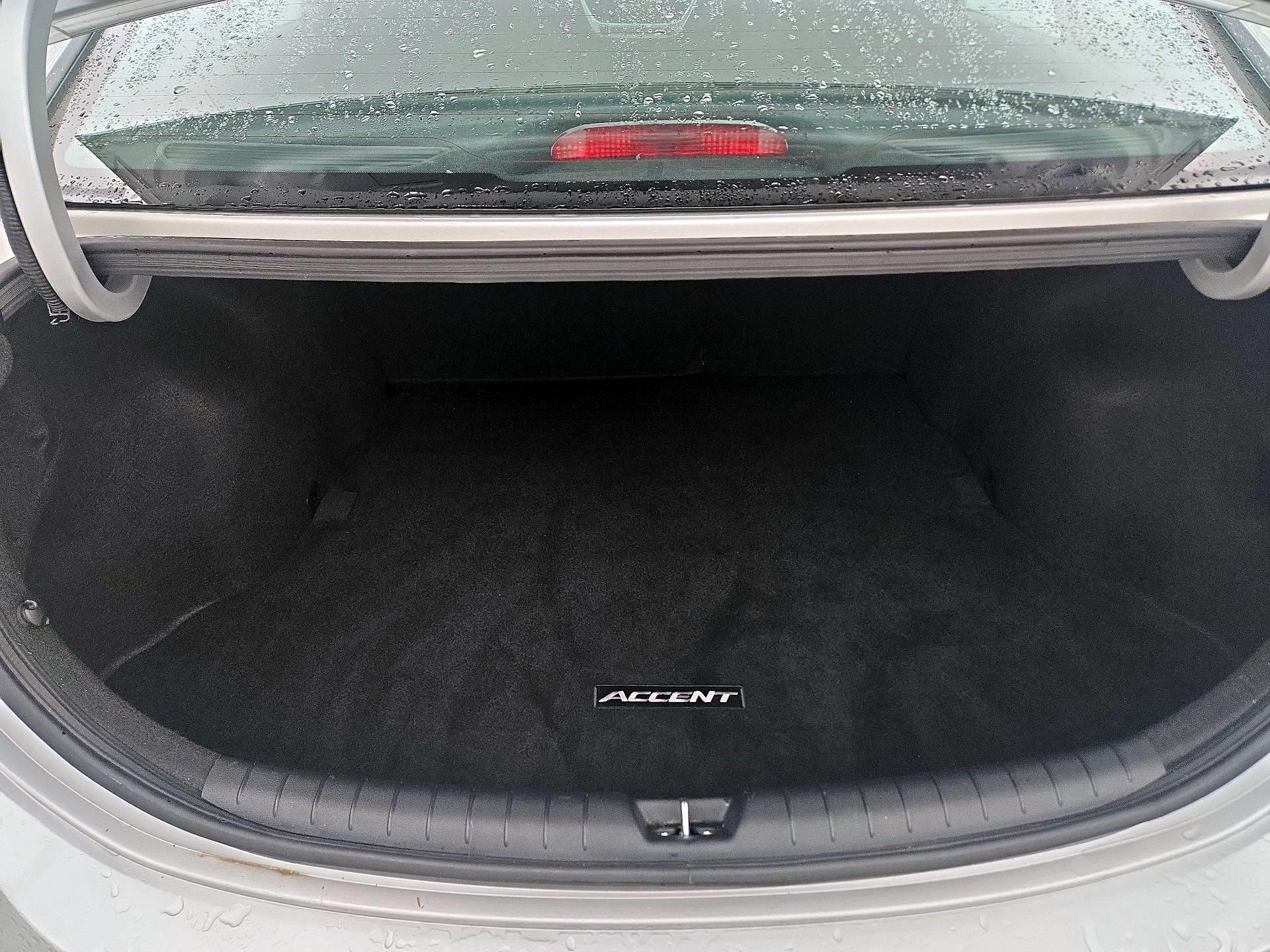 Thumbnail: 2022 Hyundai Accent - 20