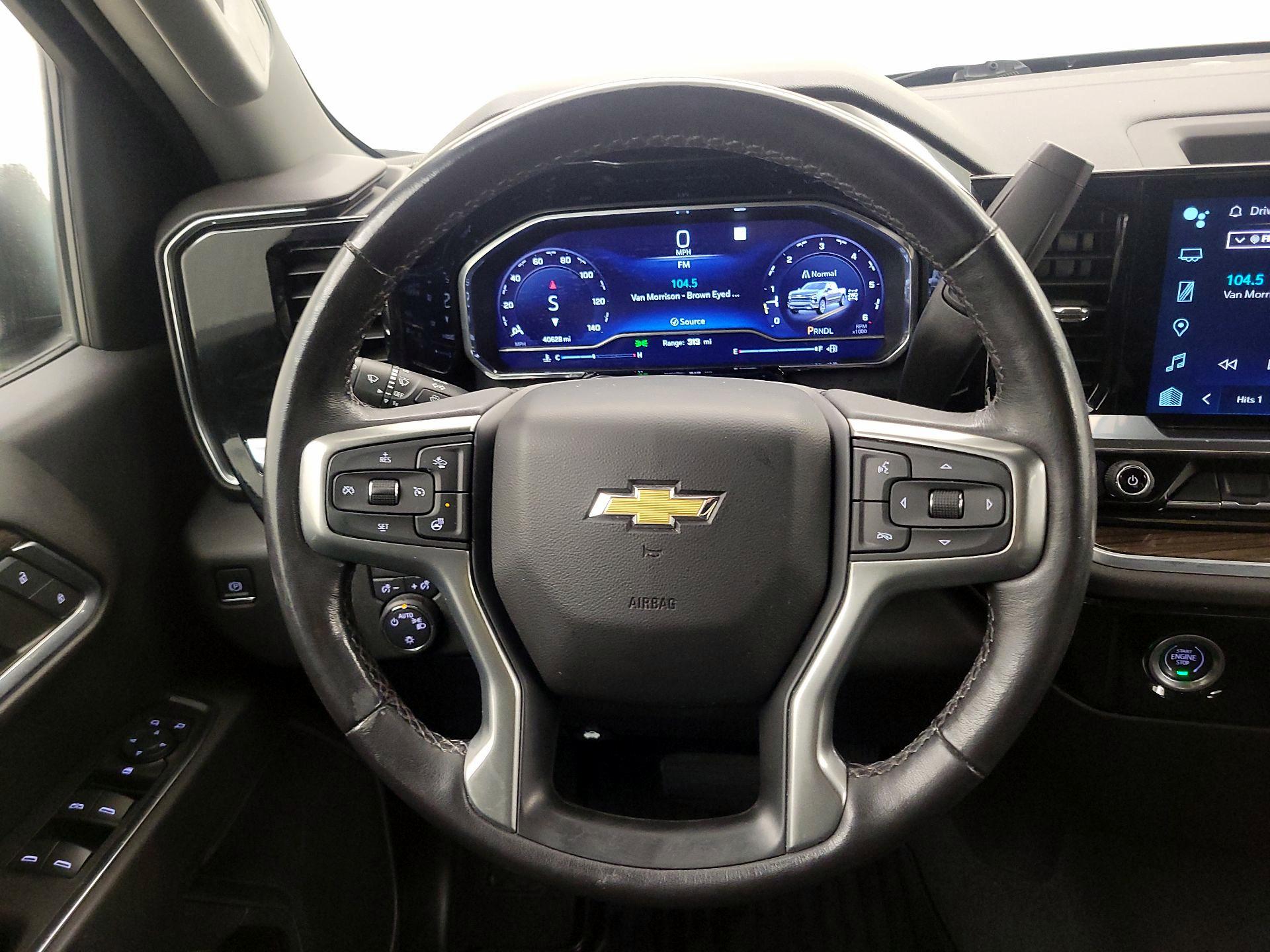 Thumbnail: 2022 Chevrolet Silverado 1500 - 10