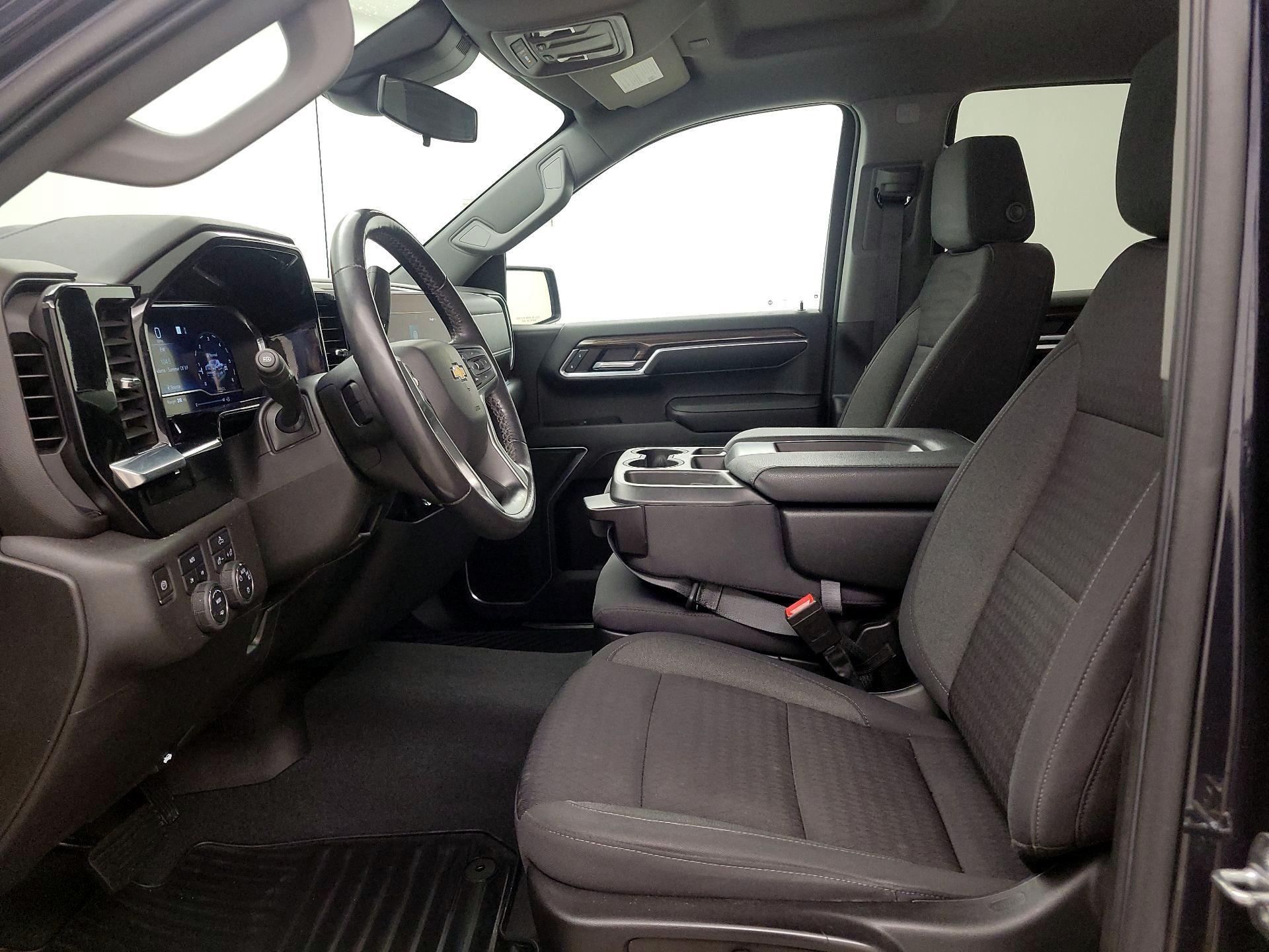 Thumbnail: 2022 Chevrolet Silverado 1500 - 11