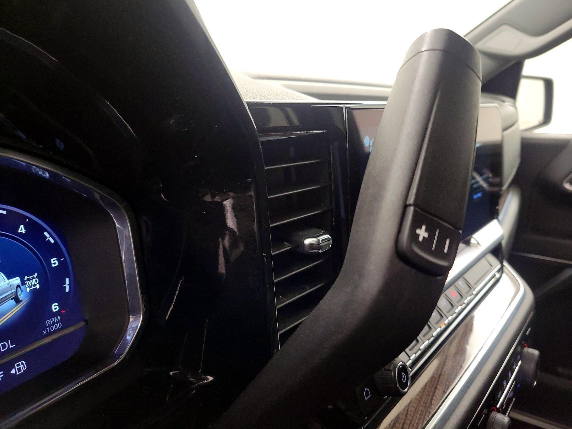 Thumbnail: 2022 Chevrolet Silverado 1500 - 17