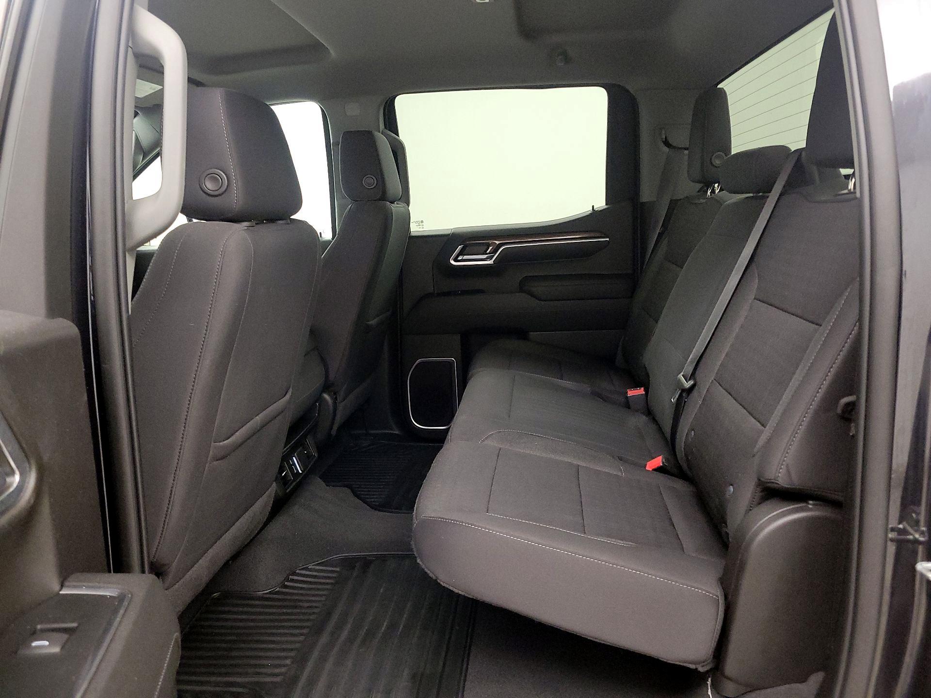 Thumbnail: 2022 Chevrolet Silverado 1500 - 19