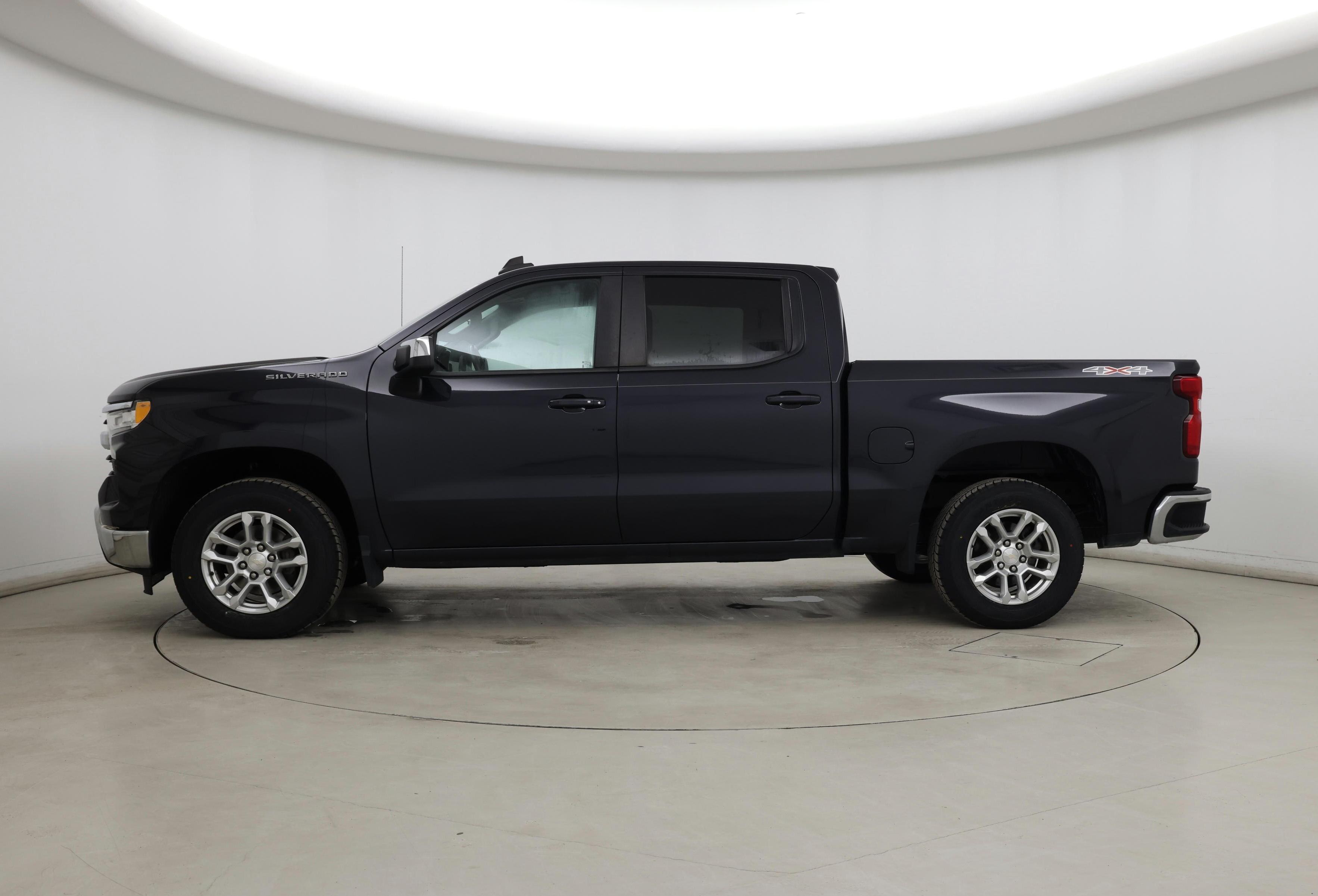 Thumbnail: 2022 Chevrolet Silverado 1500 - 3