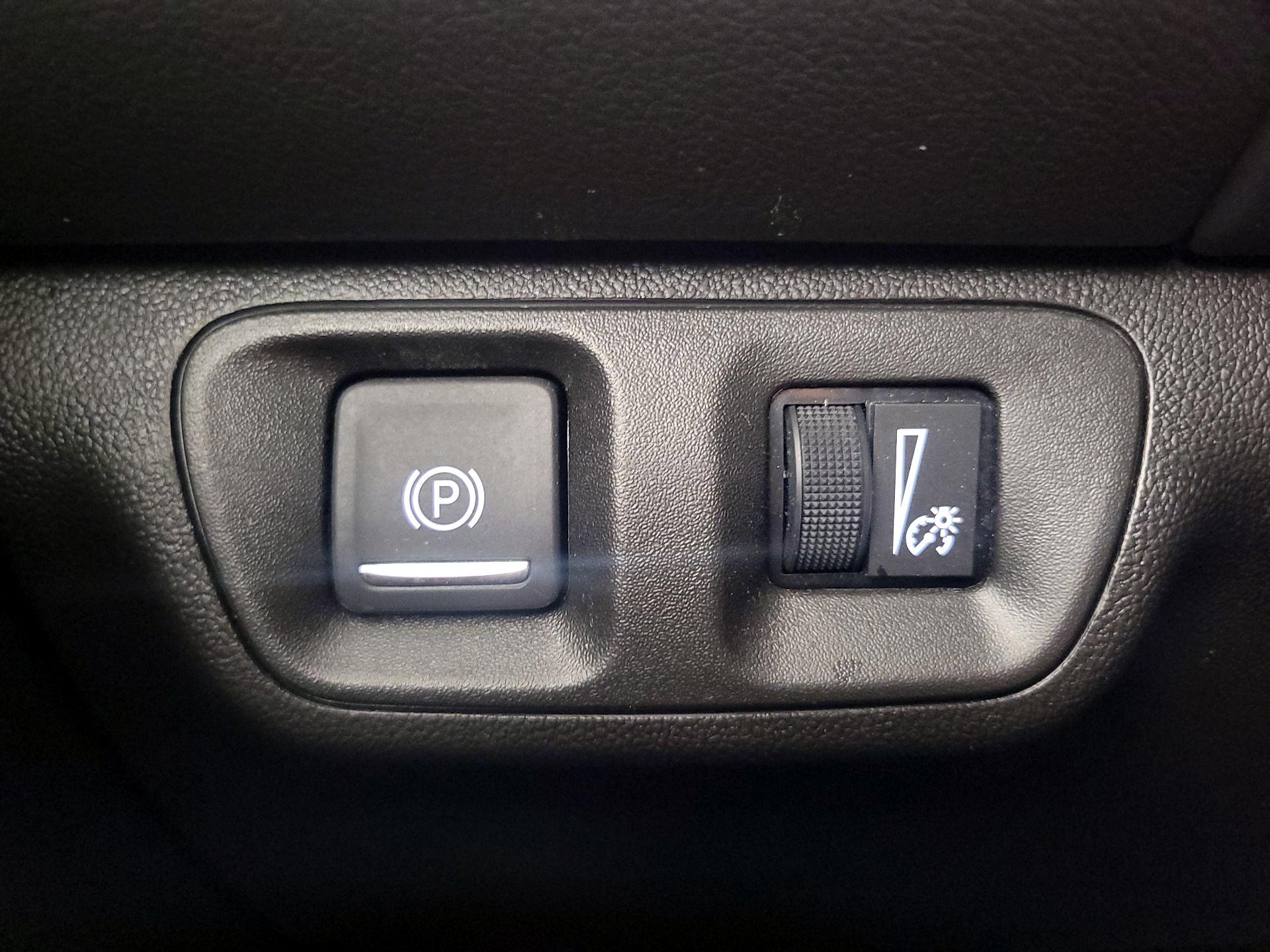 Thumbnail: 2023 GMC Acadia - 13