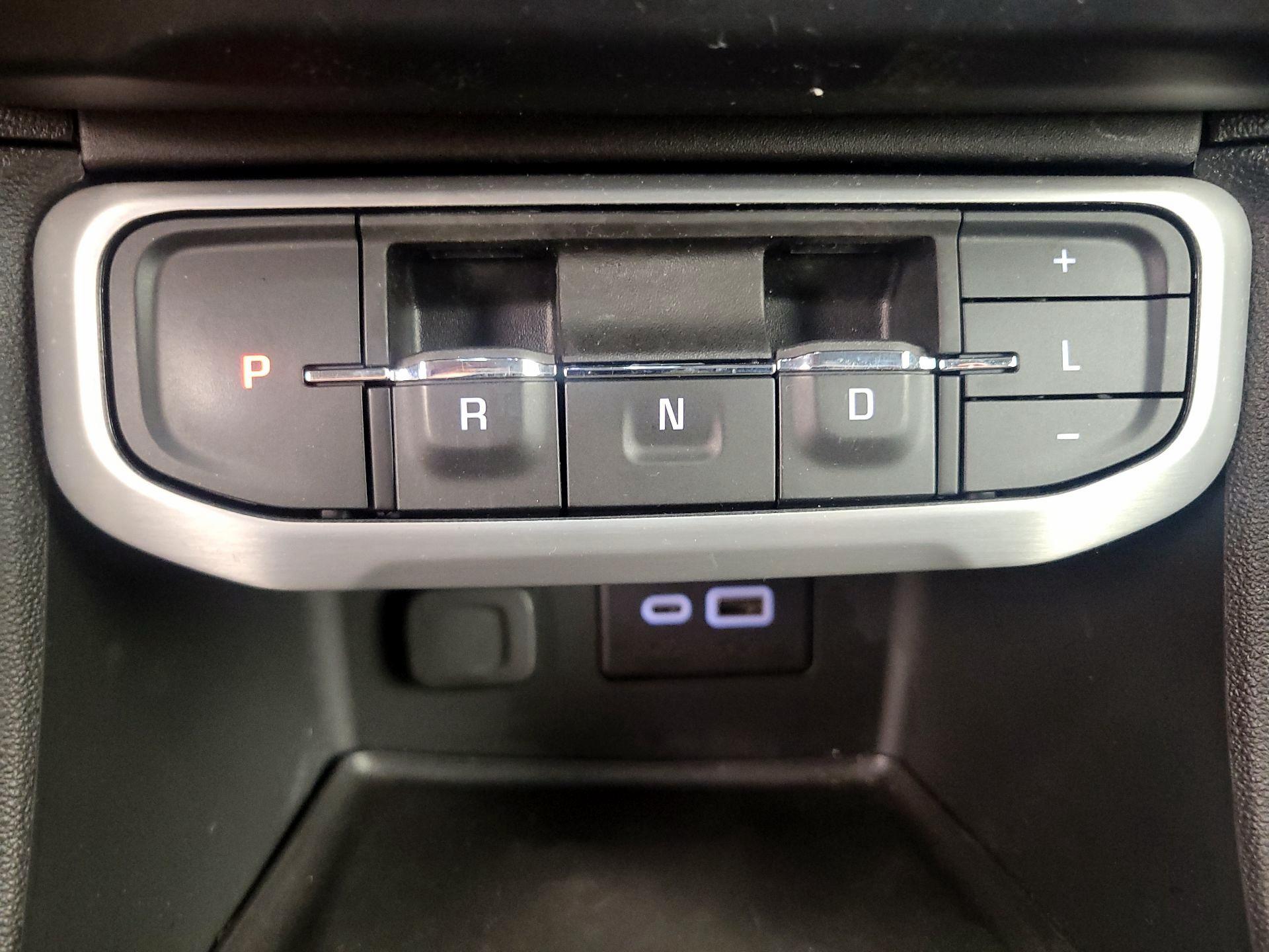 Thumbnail: 2023 GMC Acadia - 17