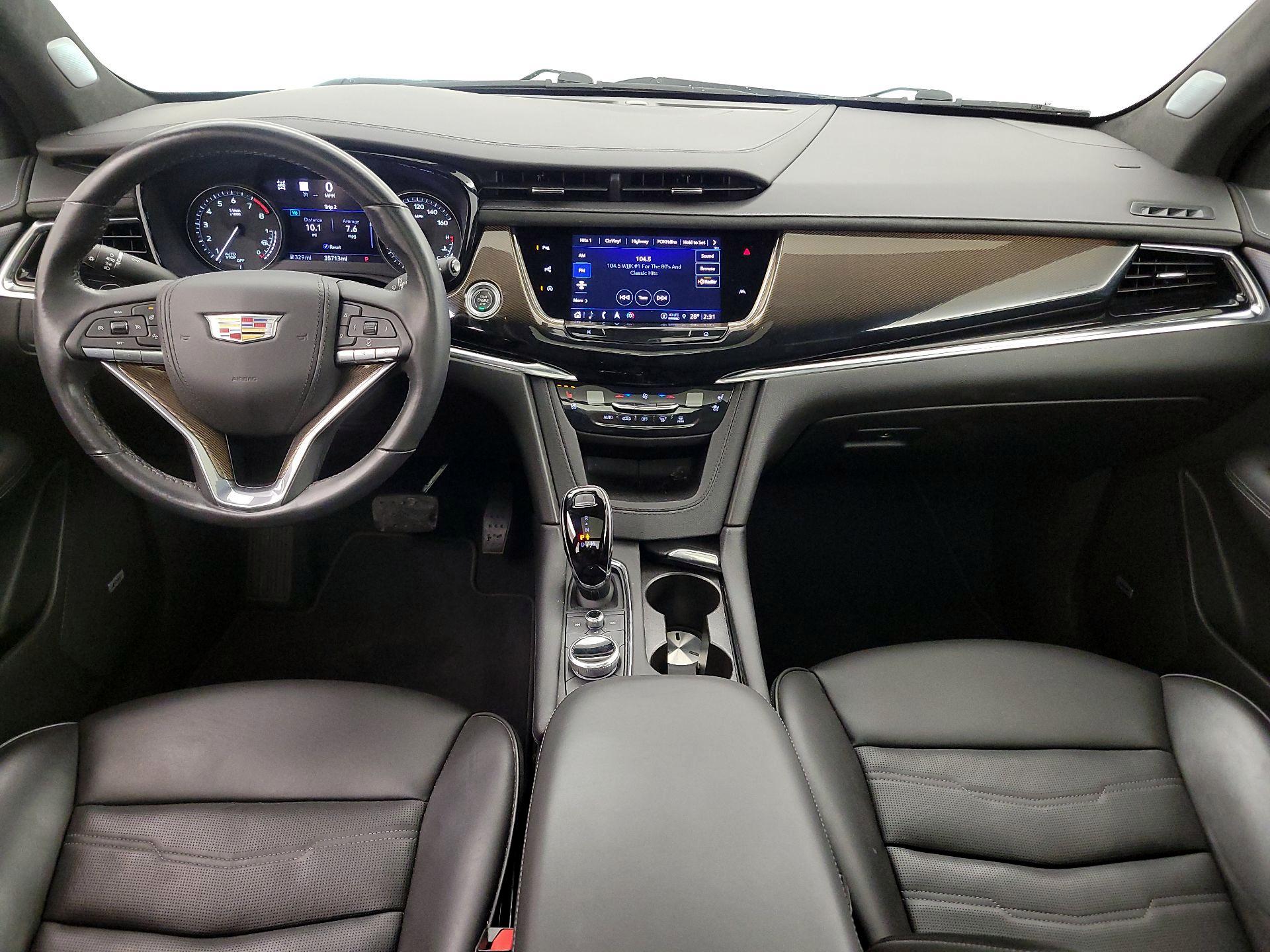 Thumbnail: 2023 Cadillac XT6 - 9