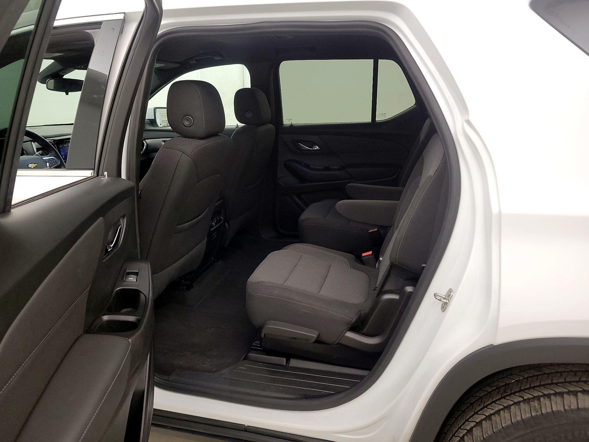 Thumbnail: 2023 Chevrolet Traverse - 19