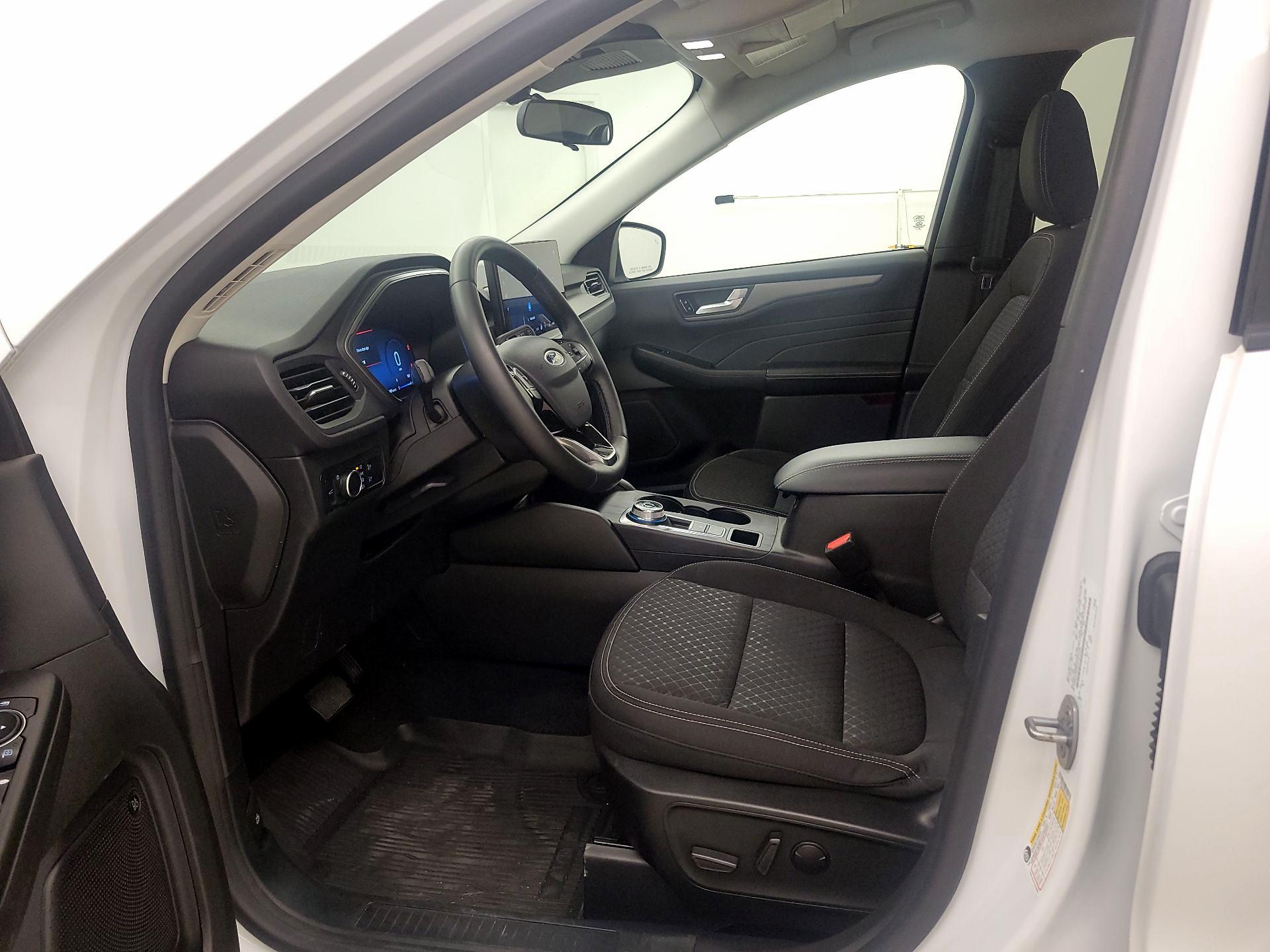 Thumbnail: 2023 Ford Escape - 11