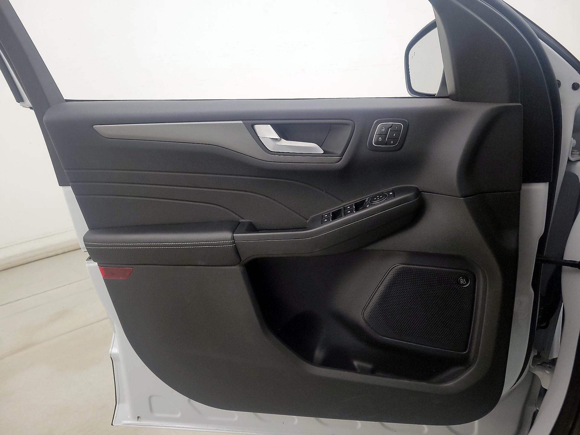 Thumbnail: 2023 Ford Escape - 12