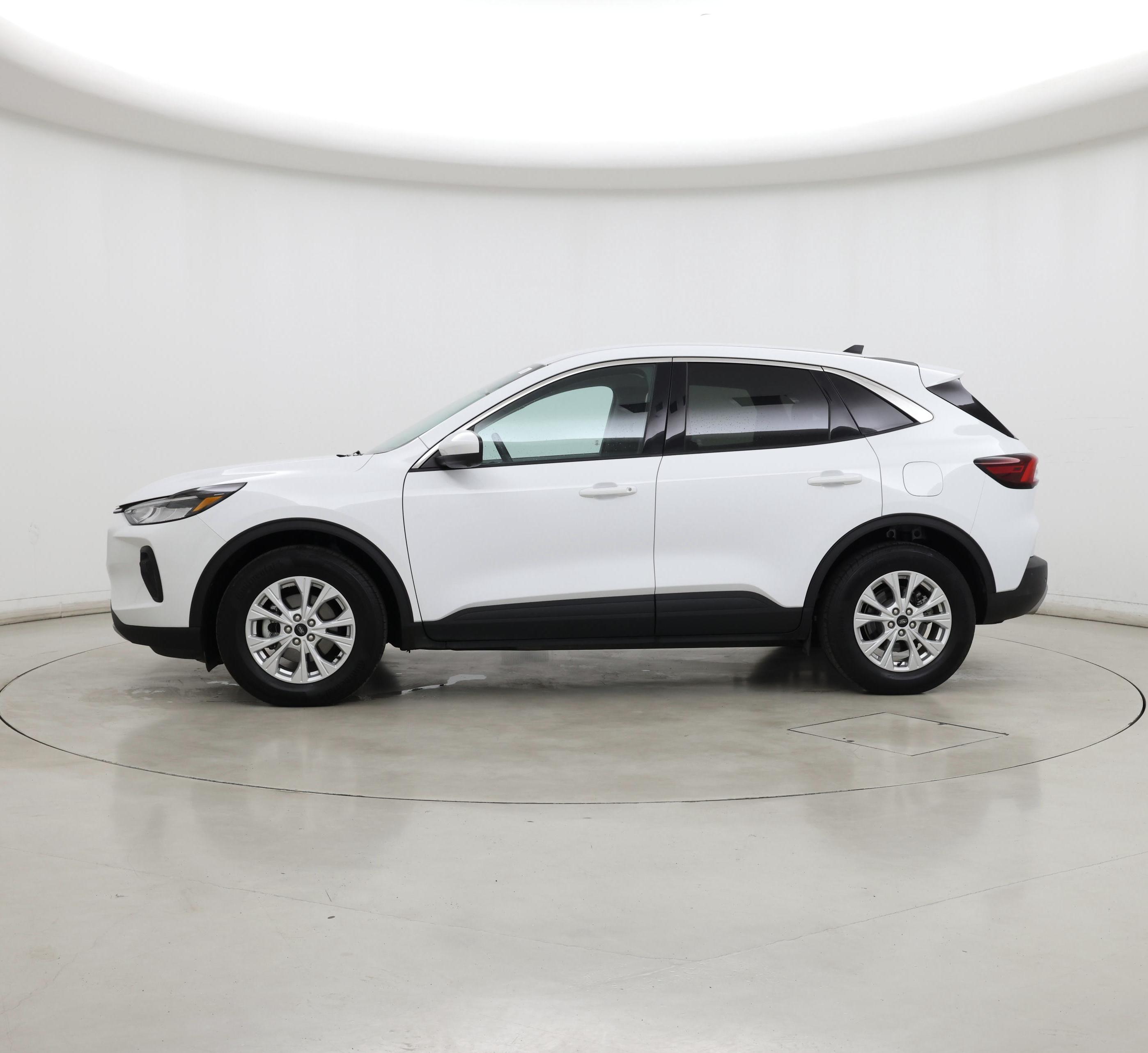 Thumbnail: 2023 Ford Escape - 3