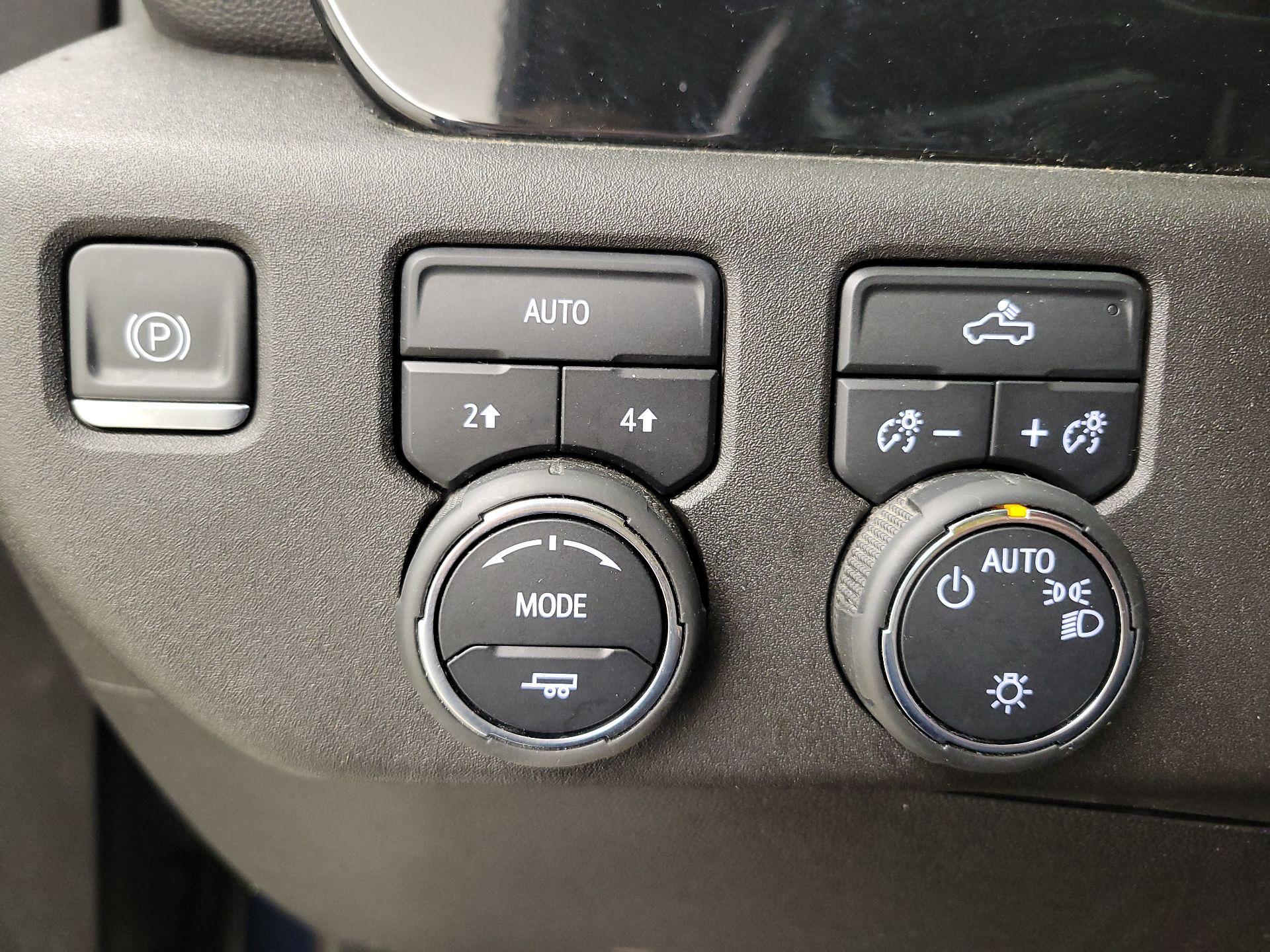 Thumbnail: 2022 Chevrolet Silverado 1500 - 13