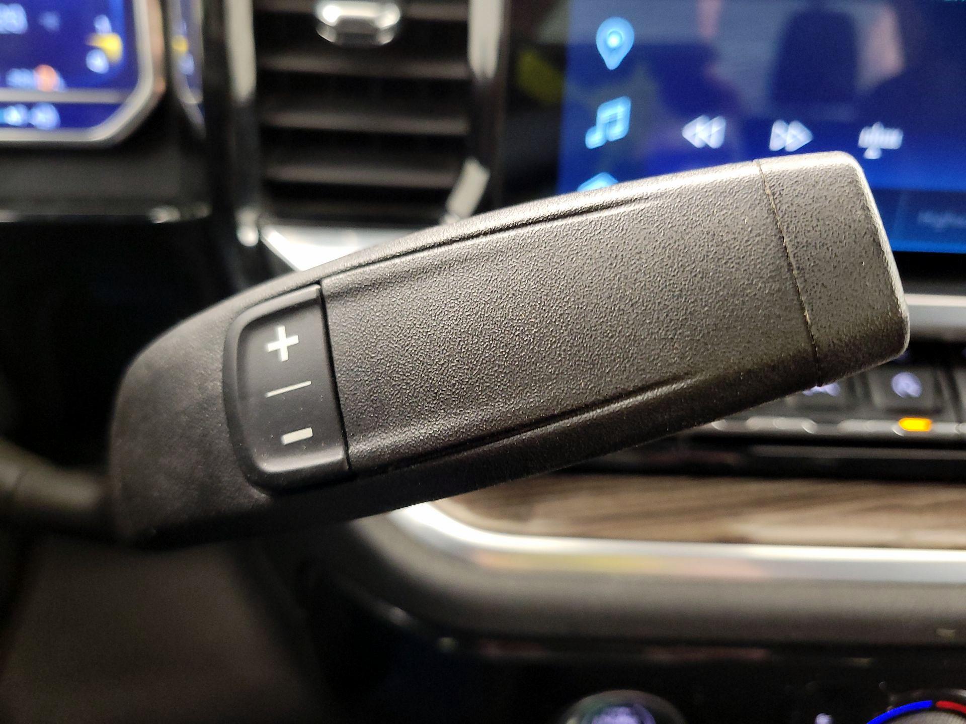 Thumbnail: 2022 Chevrolet Silverado 1500 - 17