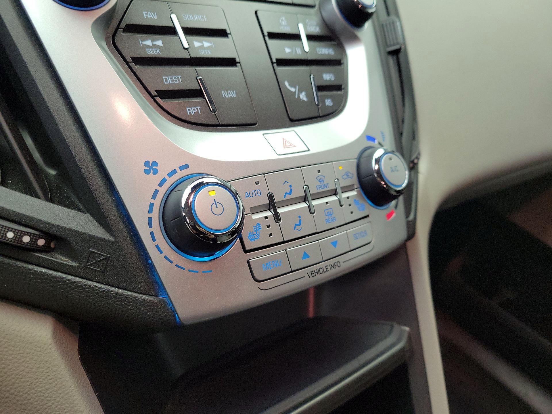 Thumbnail: 2017 Chevrolet Equinox - 15