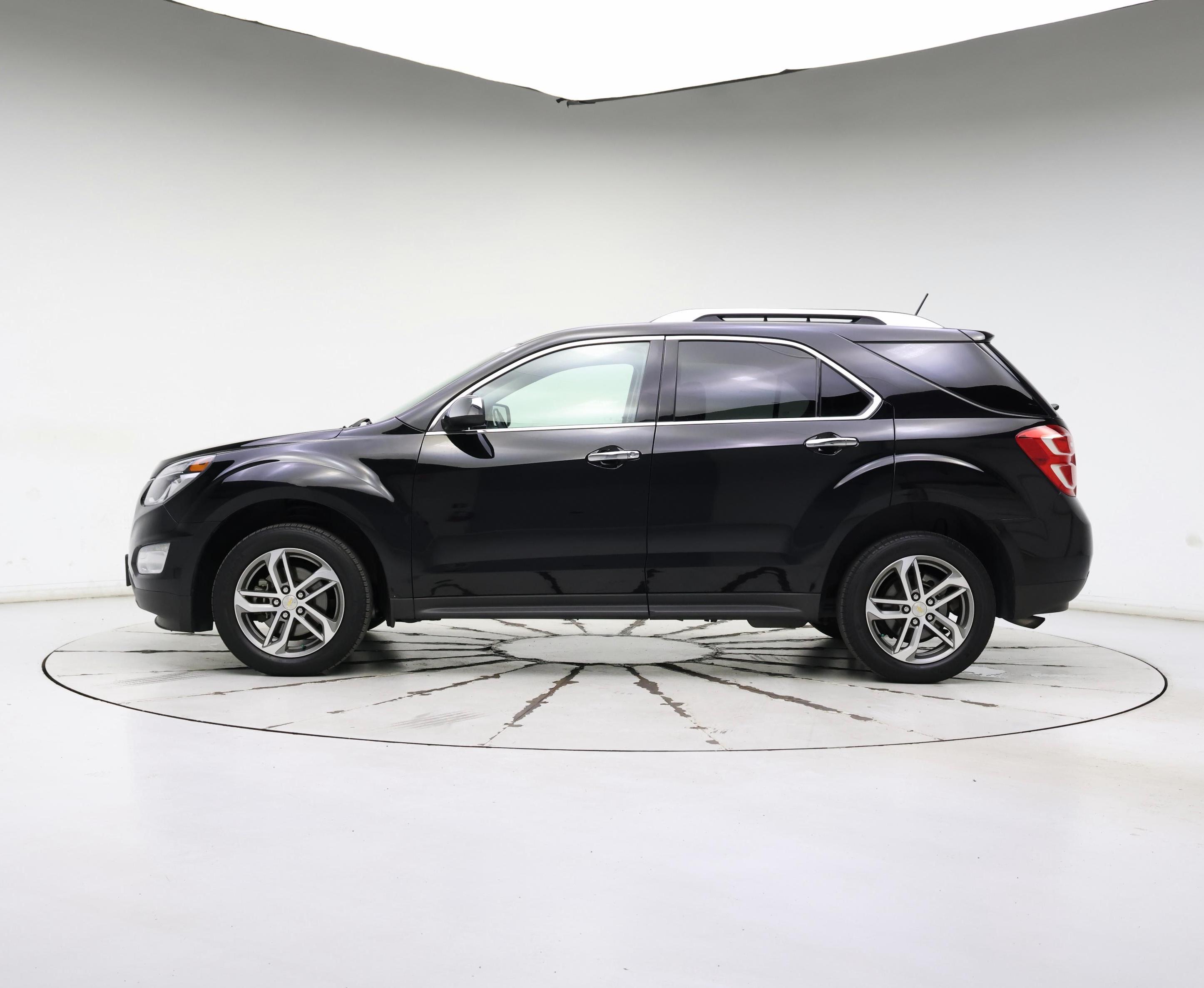 Thumbnail: 2017 Chevrolet Equinox - 3