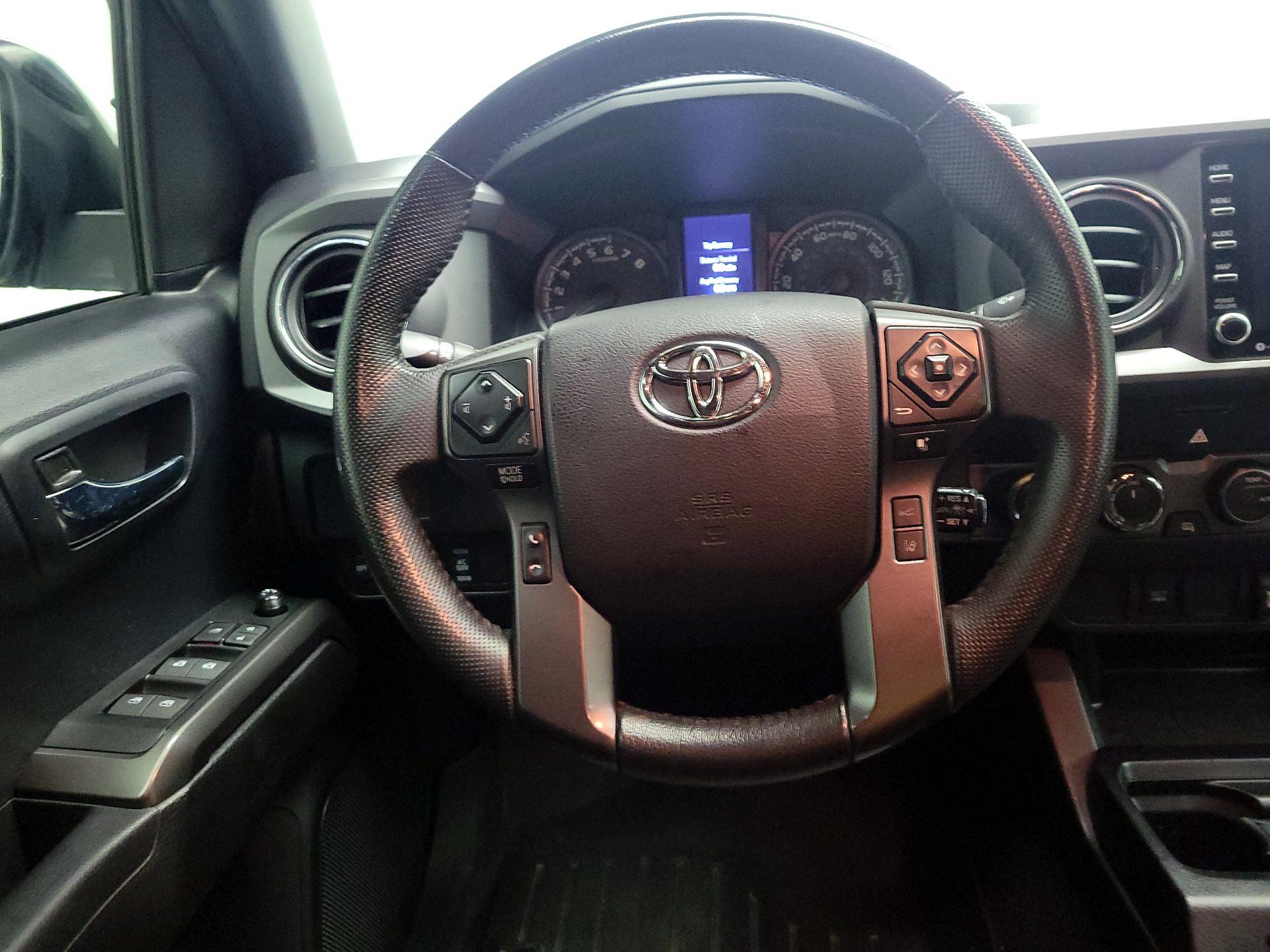 Thumbnail: 2021 Toyota Tacoma - 10