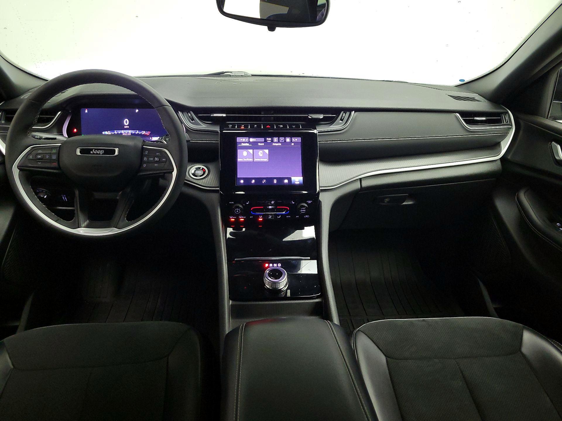 Thumbnail: 2023 Jeep Grand Cherokee L - 9