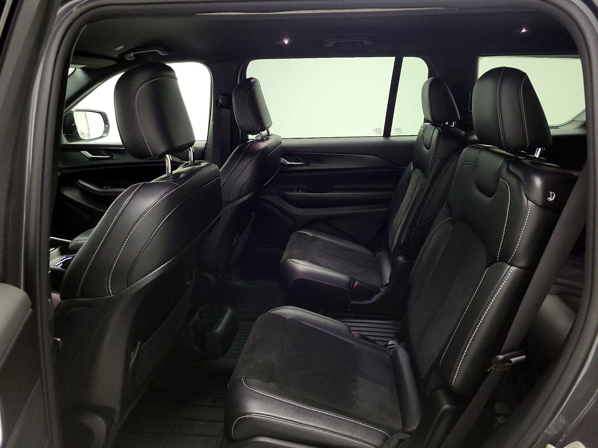 Thumbnail: 2023 Jeep Grand Cherokee L - 19