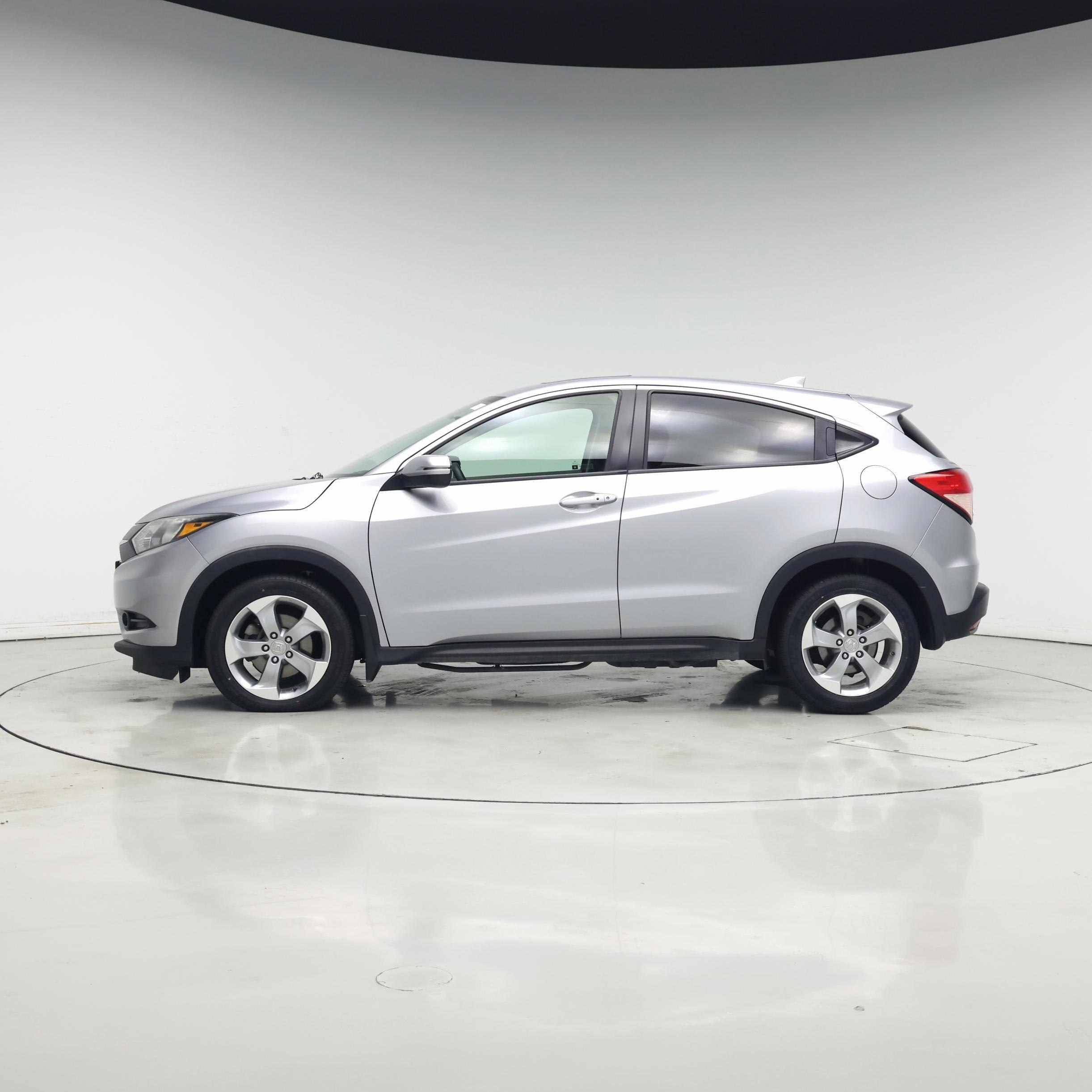 Thumbnail: 2017 Honda HR-V - 3