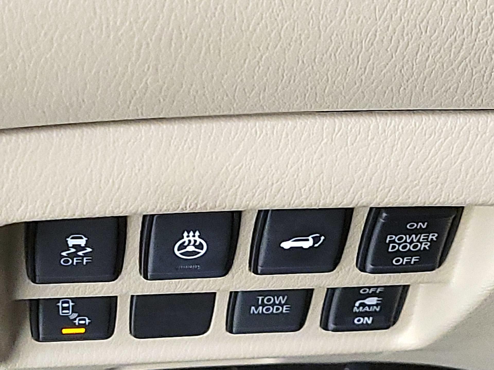 Thumbnail: 2017 Nissan Pathfinder - 13