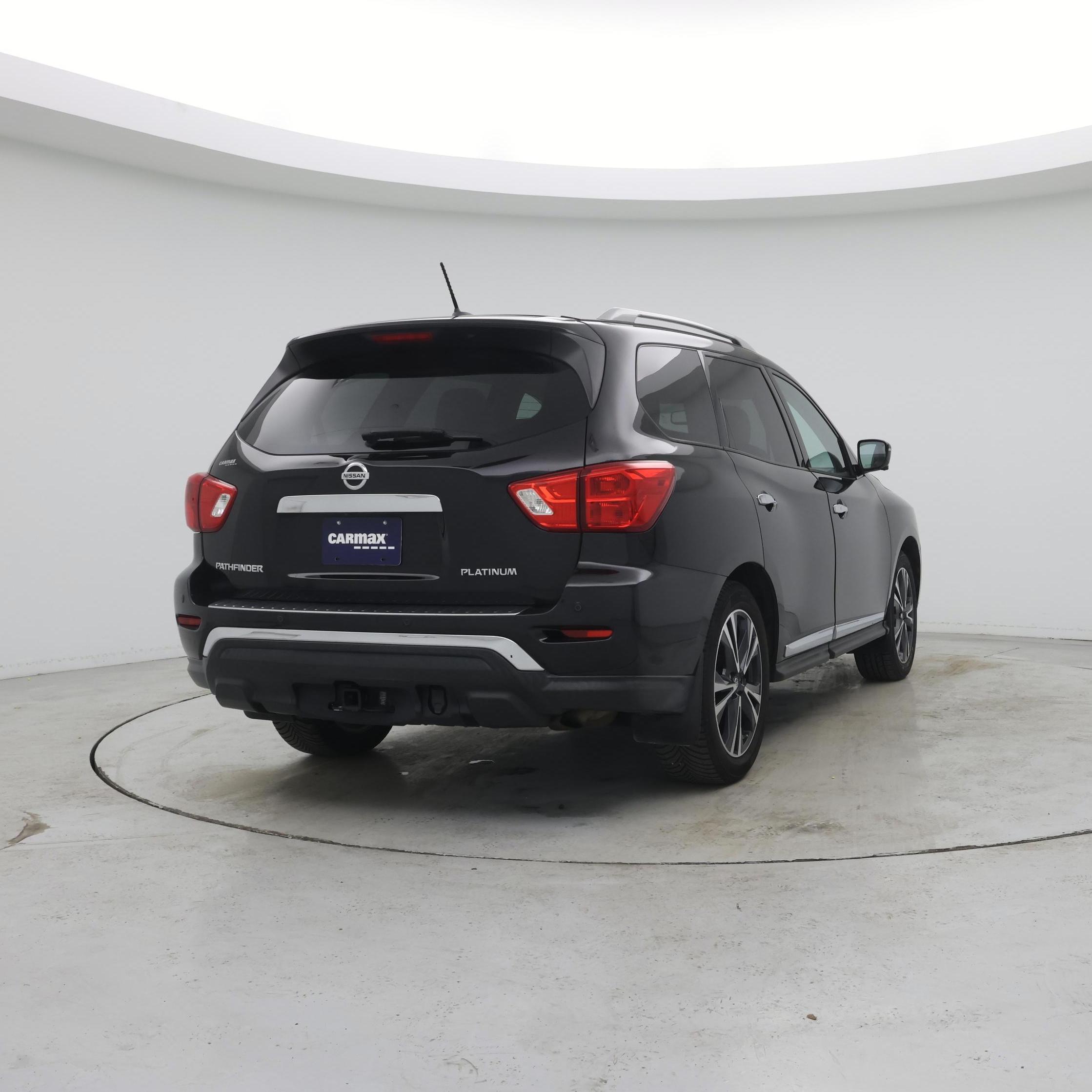 Thumbnail: 2017 Nissan Pathfinder - 8