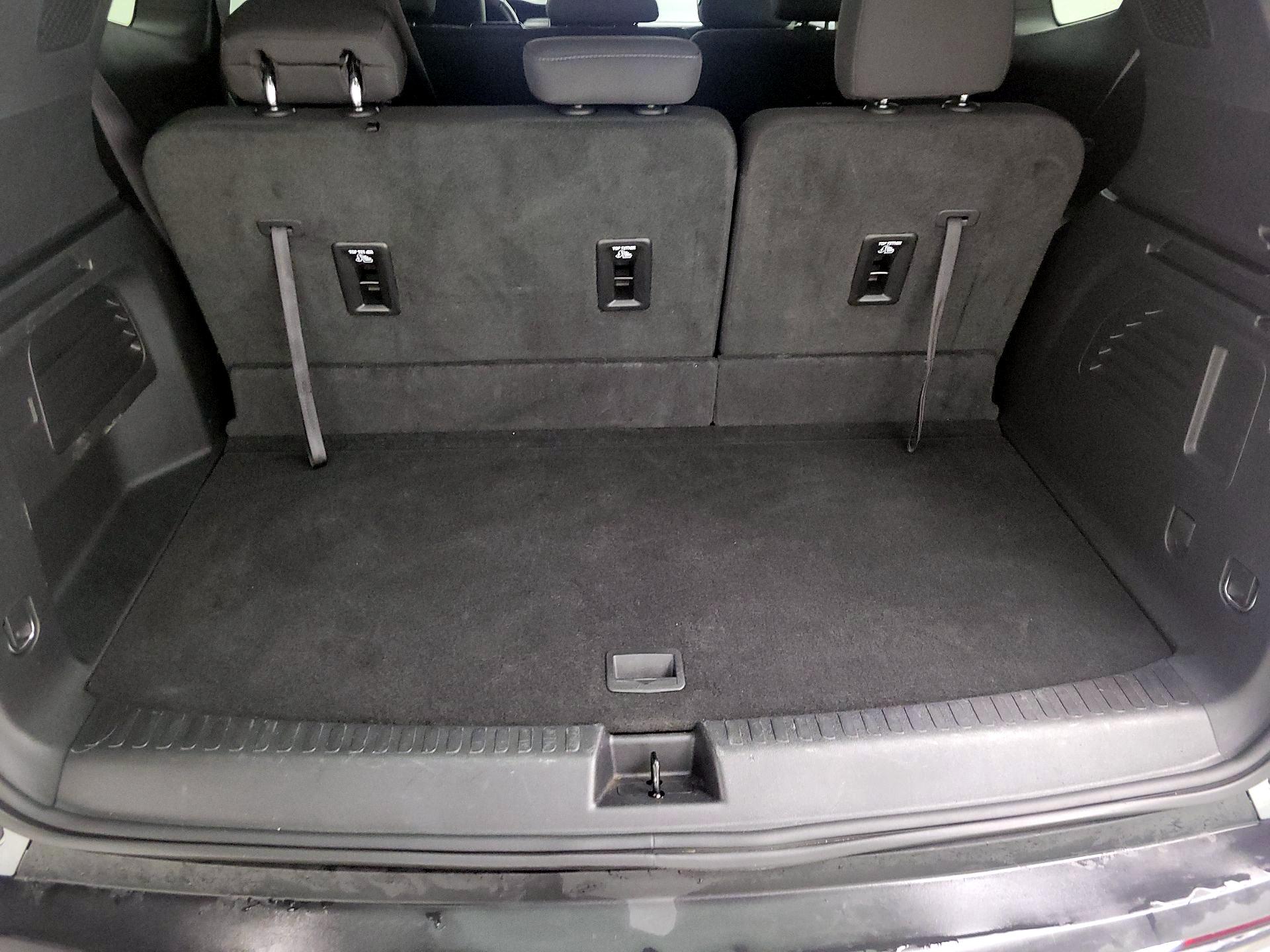 Thumbnail: 2025 GMC Acadia - 16