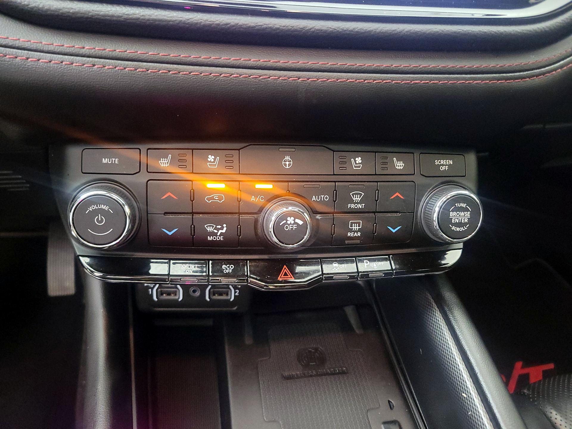 Thumbnail: 2021 Dodge Durango - 17