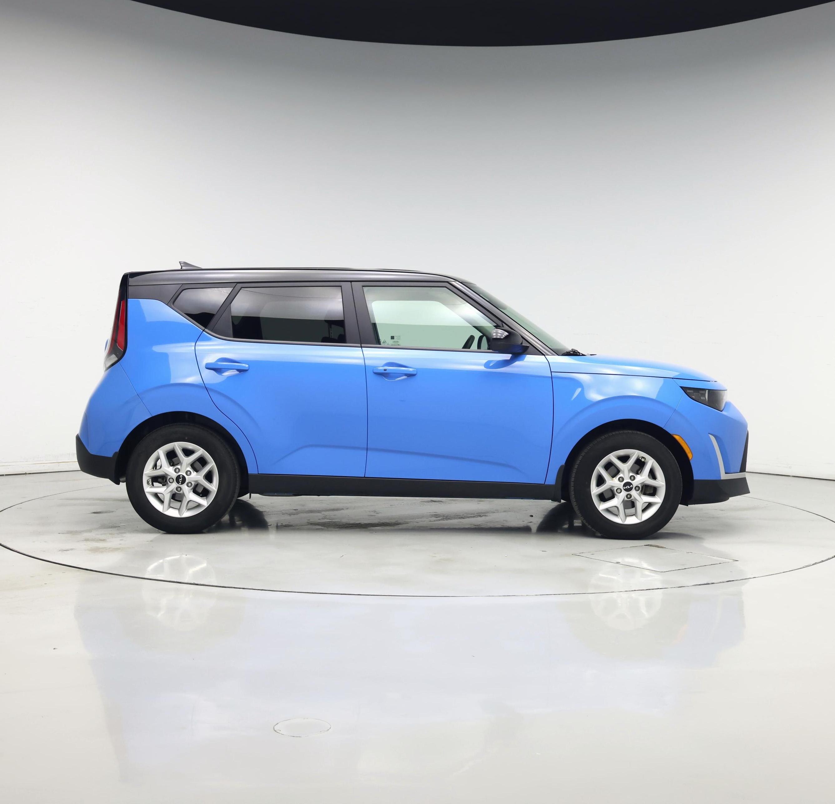 Thumbnail: 2023 Kia Soul - 7