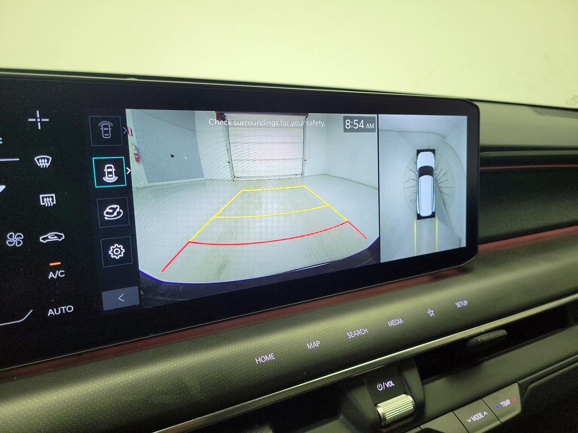 Thumbnail: 2024 Kia EV9 - 15