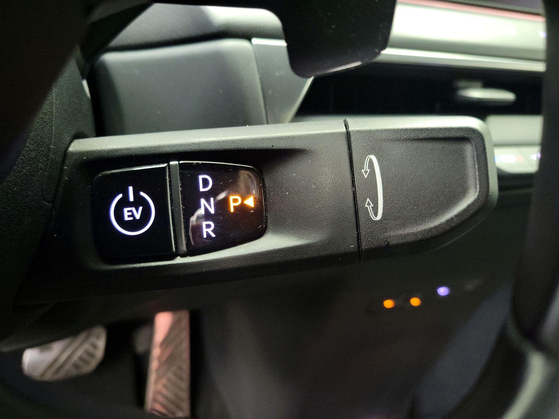 Thumbnail: 2024 Kia EV9 - 18