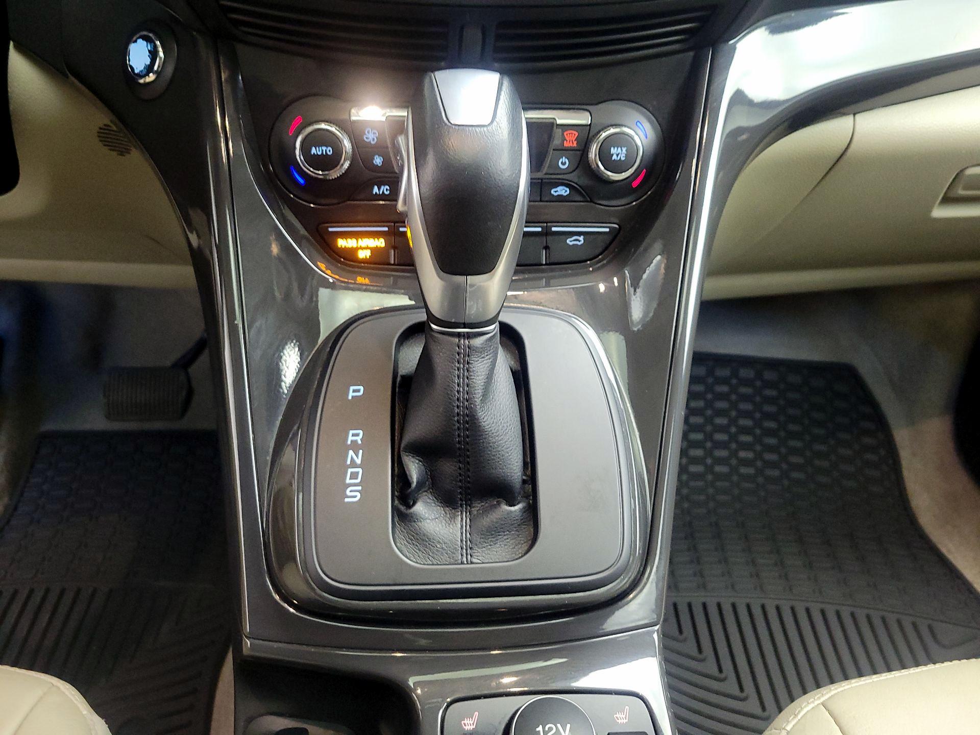 Thumbnail: 2015 Ford Escape - 16