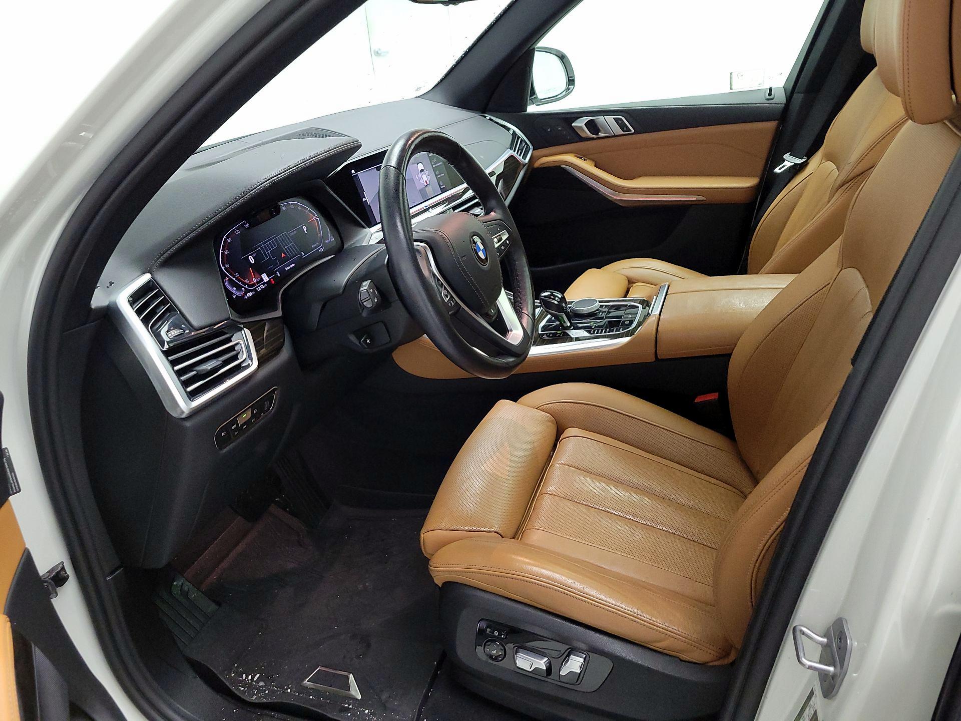 Thumbnail: 2021 BMW X5 - 11