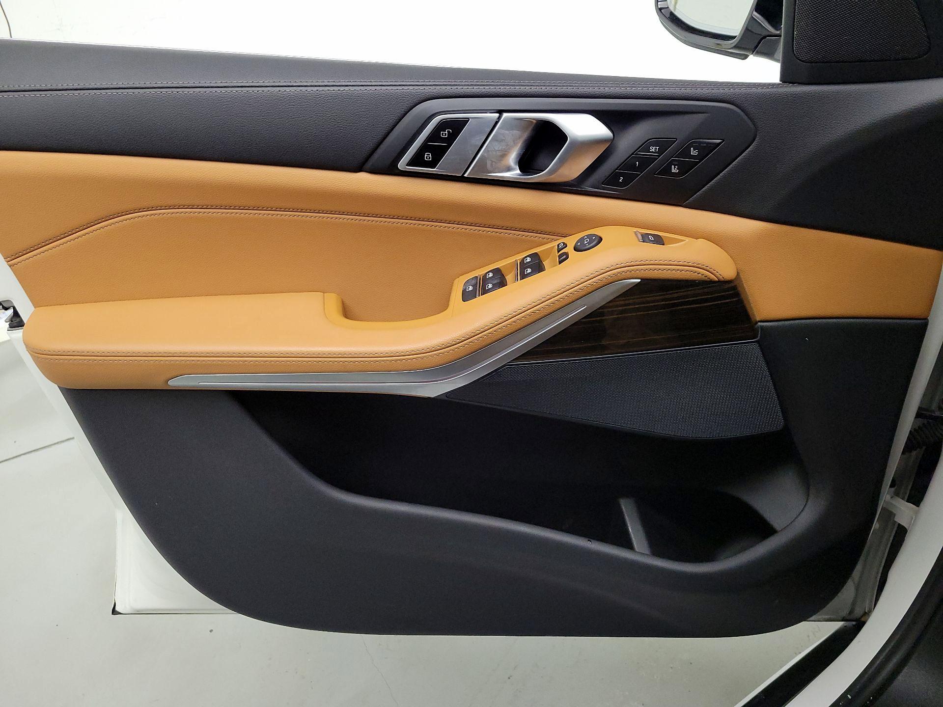 Thumbnail: 2021 BMW X5 - 12