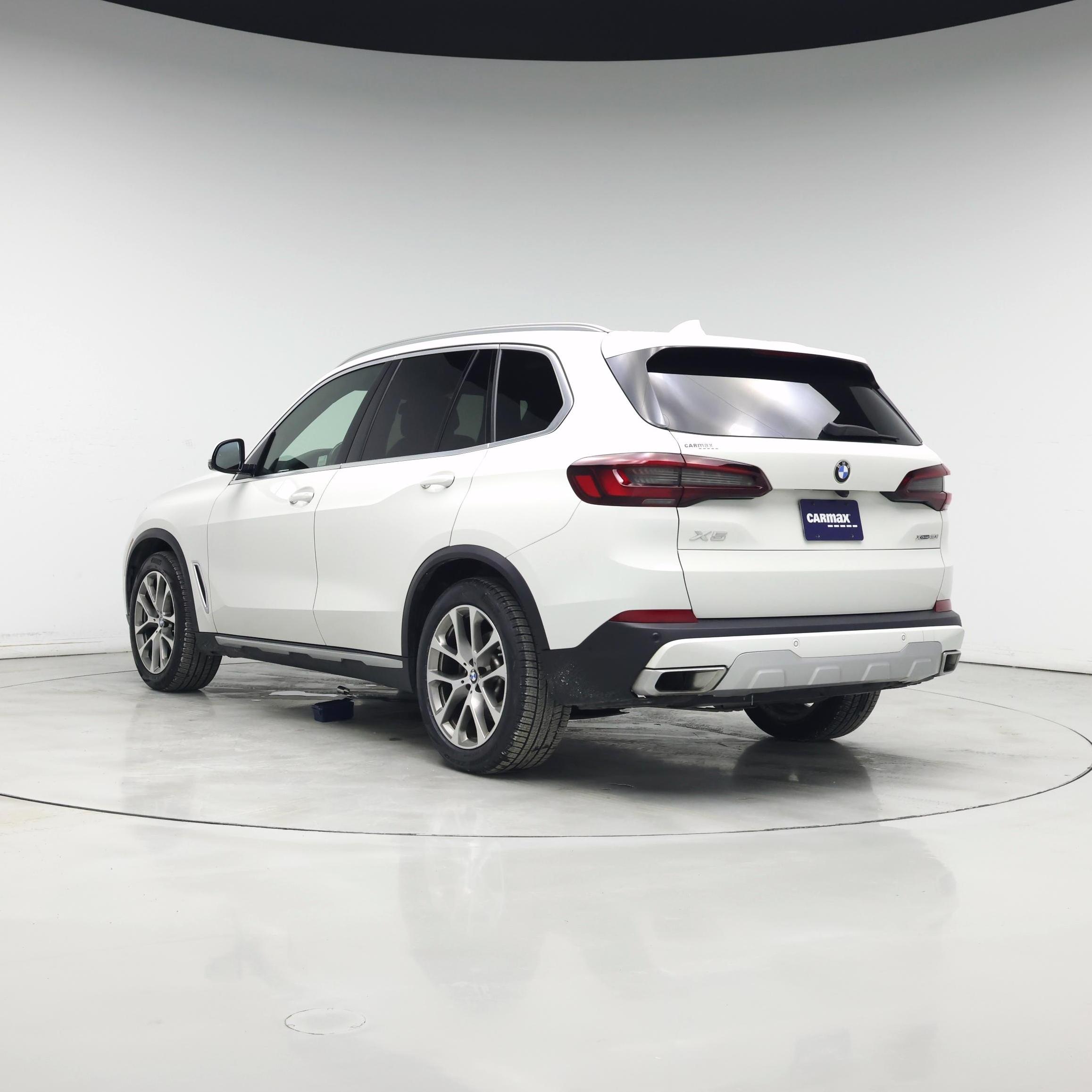 Thumbnail: 2021 BMW X5 - 2