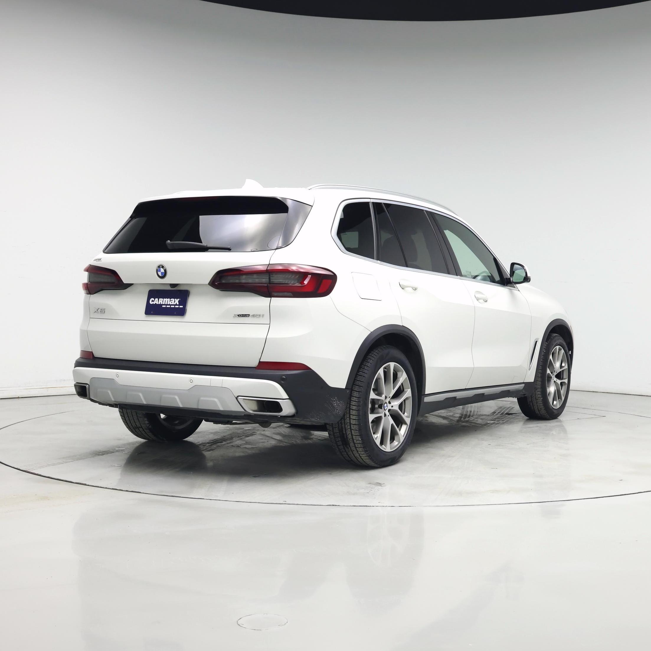 Thumbnail: 2021 BMW X5 - 8