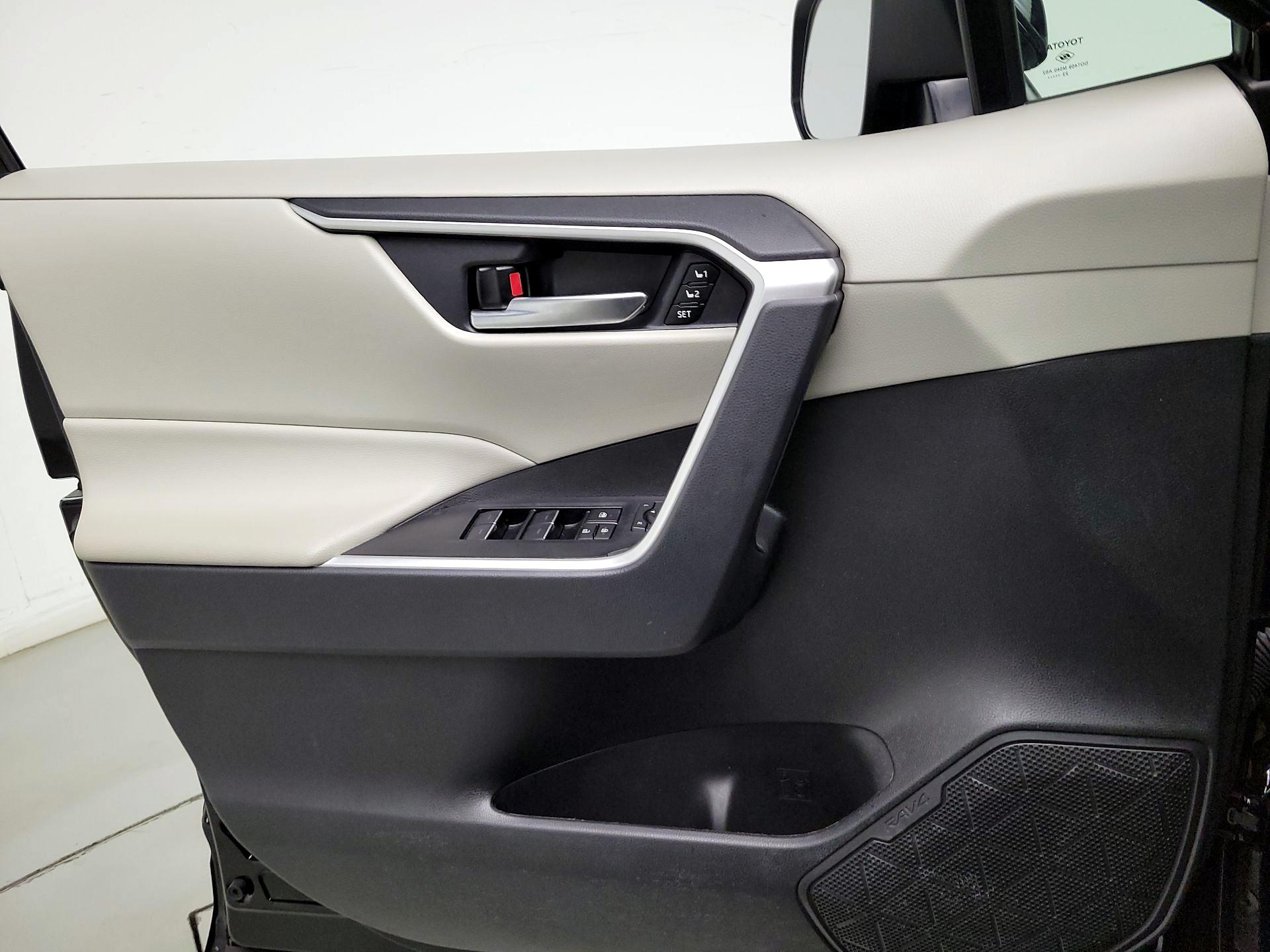 Thumbnail: 2024 Toyota RAV4 - 12