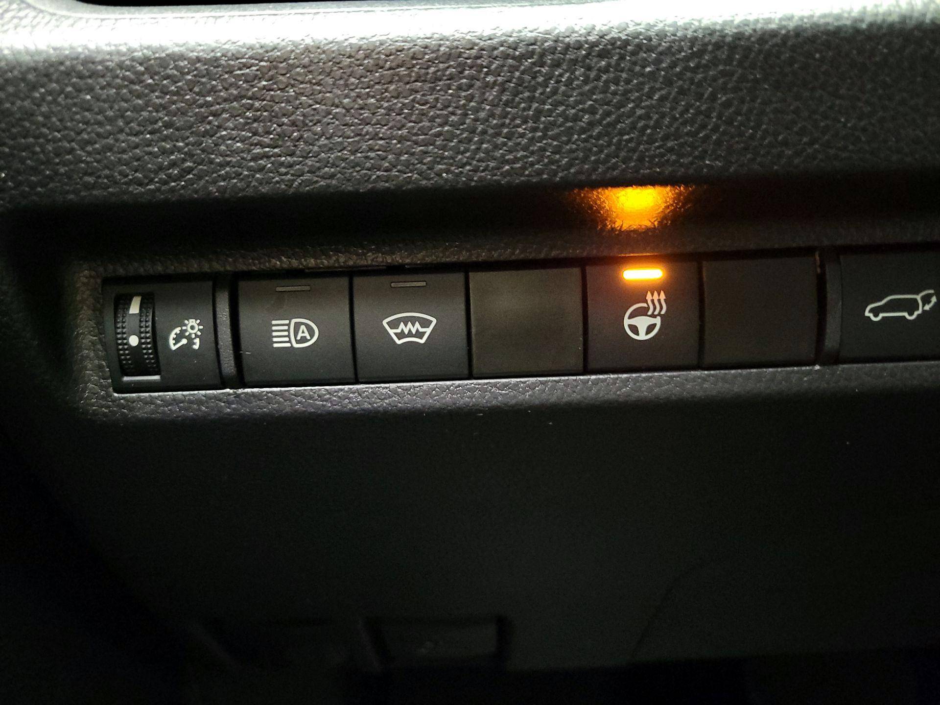 Thumbnail: 2024 Toyota RAV4 - 13