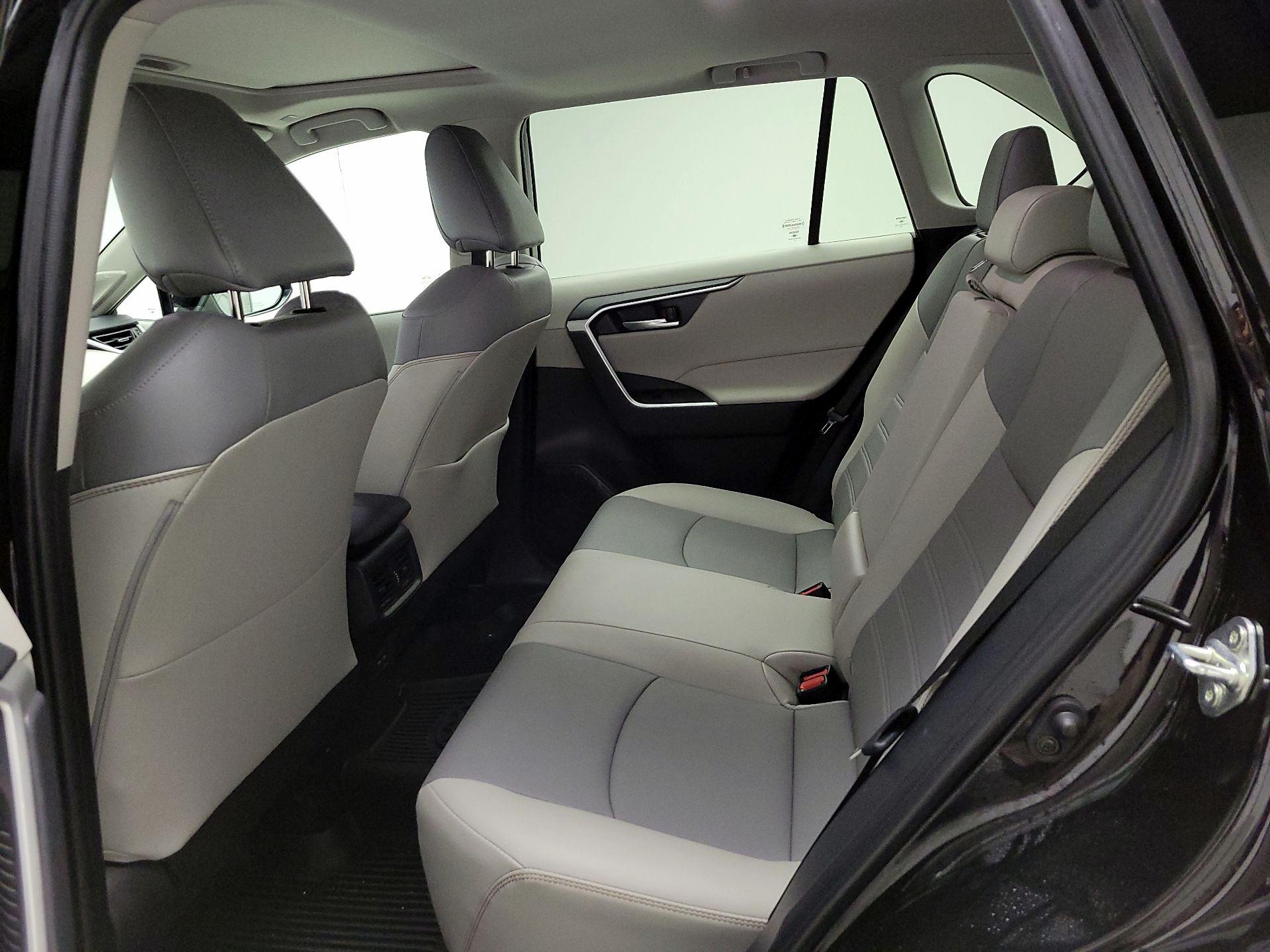 Thumbnail: 2024 Toyota RAV4 - 18