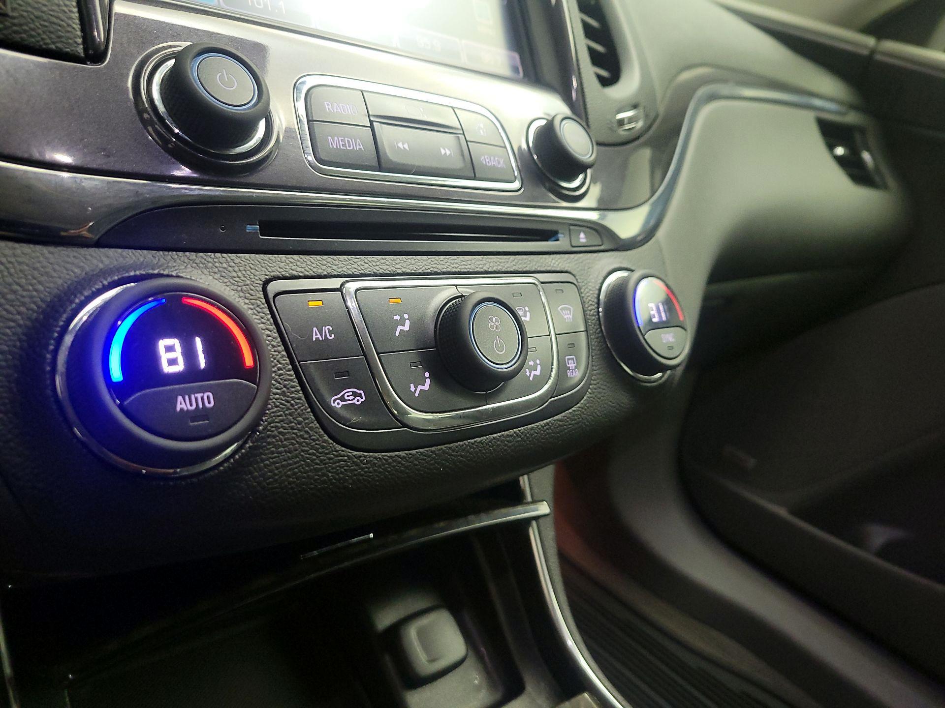 Thumbnail: 2015 Chevrolet Impala - 14