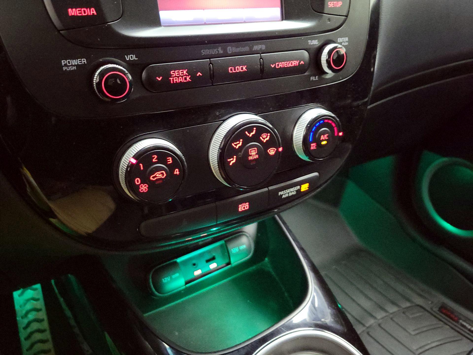 Thumbnail: 2014 Kia Soul - 16