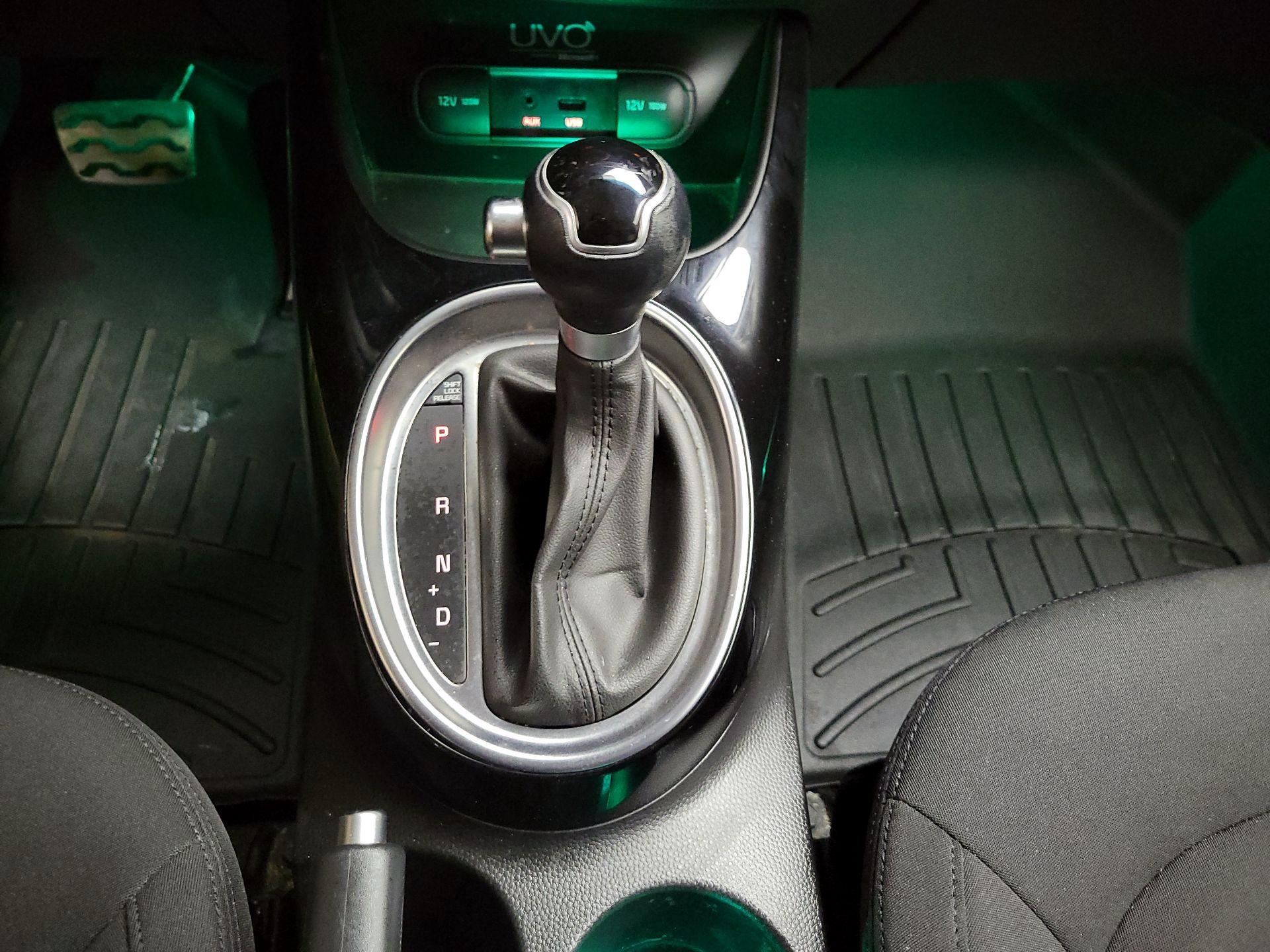 Thumbnail: 2014 Kia Soul - 17