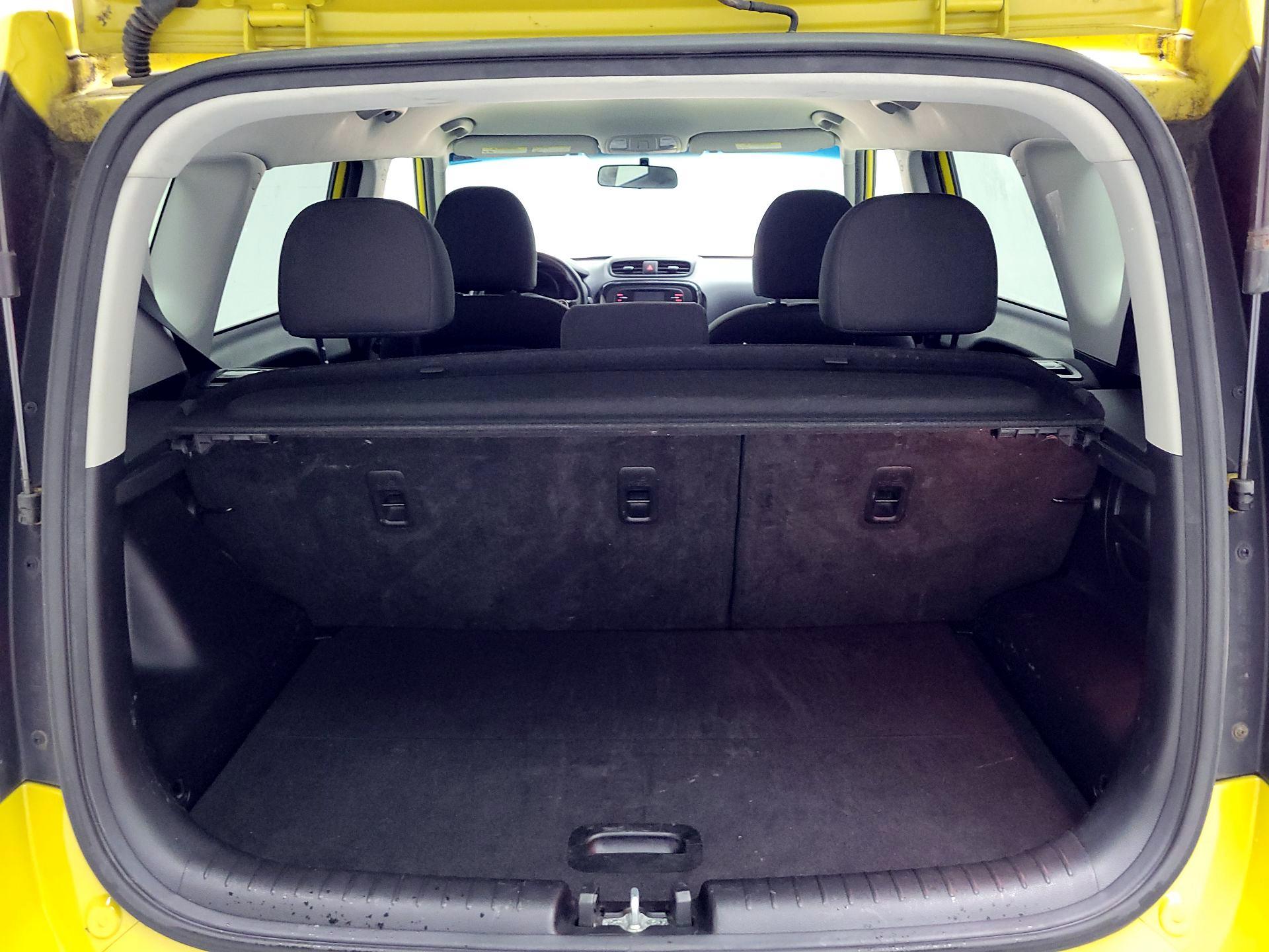 Thumbnail: 2014 Kia Soul - 20