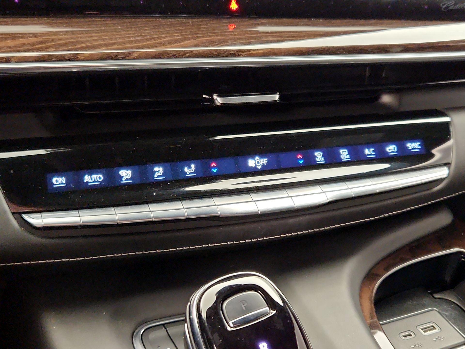 Thumbnail: 2022 Cadillac Escalade - 17