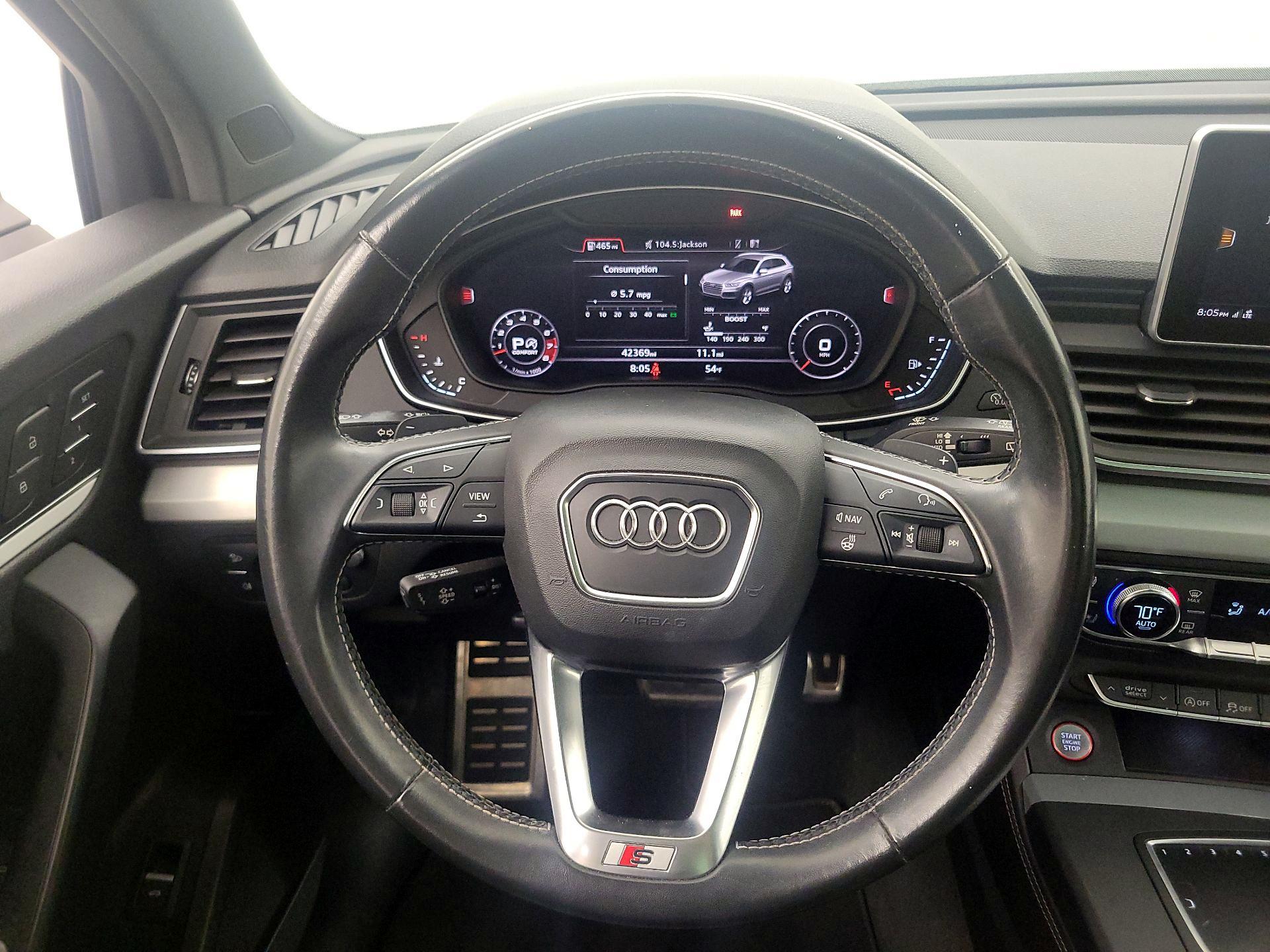 Thumbnail: 2018 Audi SQ5 - 10