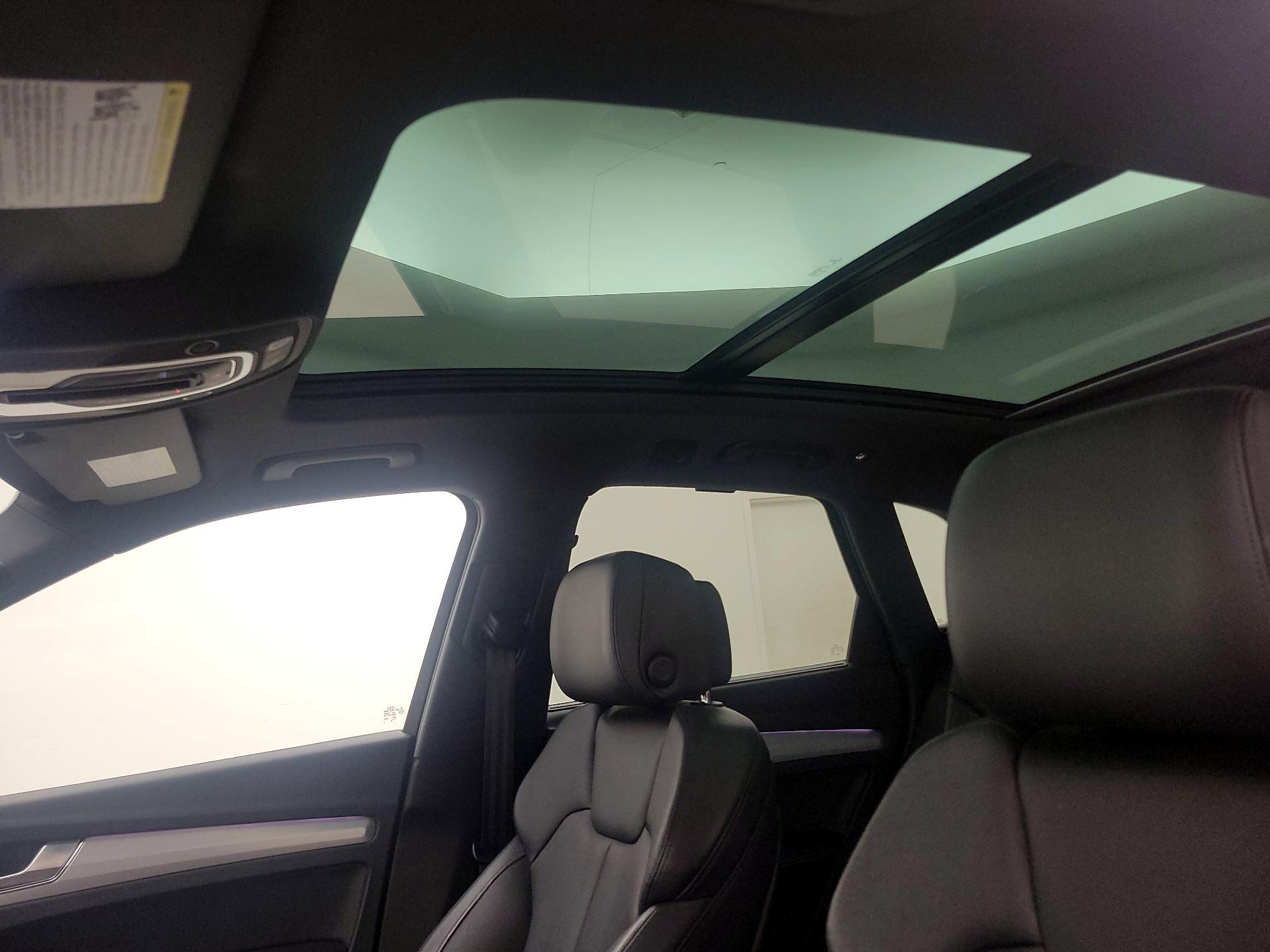 Thumbnail: 2018 Audi SQ5 - 20